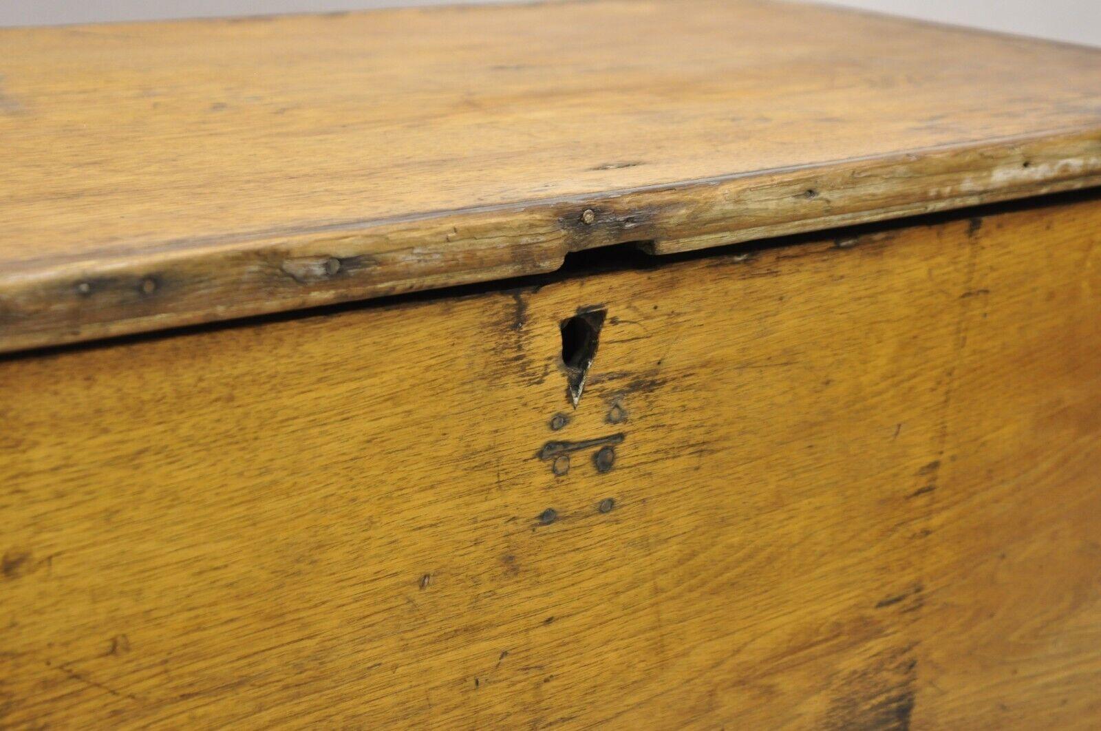 19th C Antique Primitive Country French Wooden Dovetail Blanket Chest Trunk In Good Condition In Philadelphia, PA