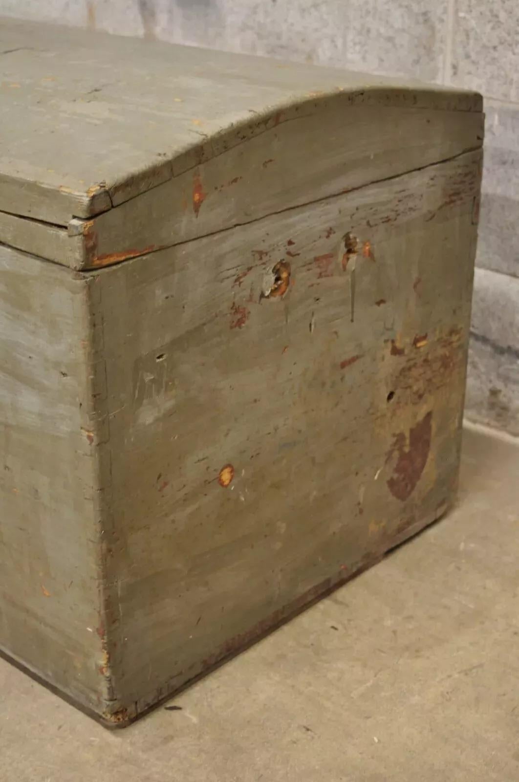 19th C. Antique Primitive Dome Top Gray Painted Dovetailed Blanket Chest Trunk For Sale 1