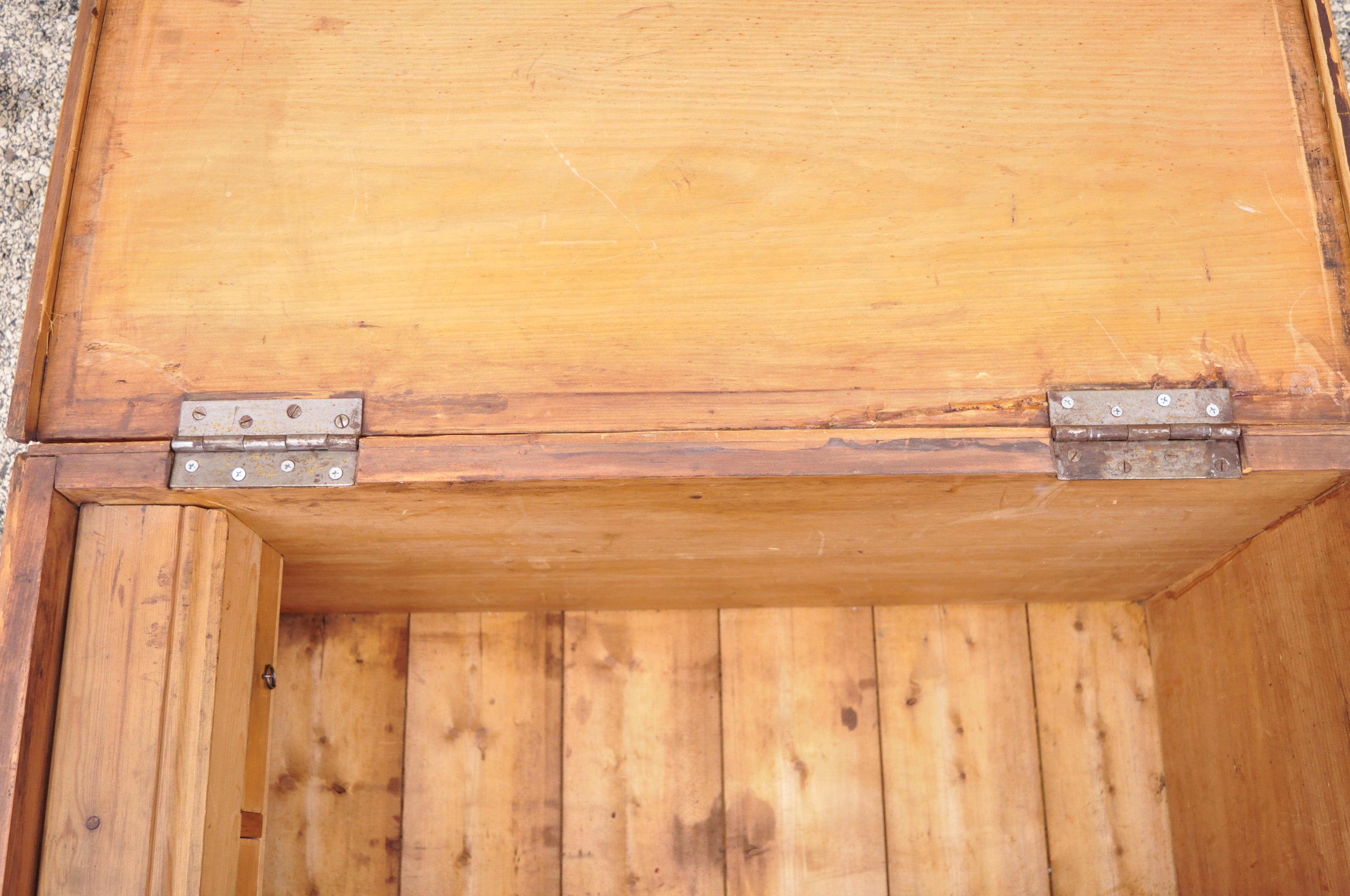 19th C Antique Rustic Chestnut Wood Wooden Dovetail Blanket Chest Trunk 2