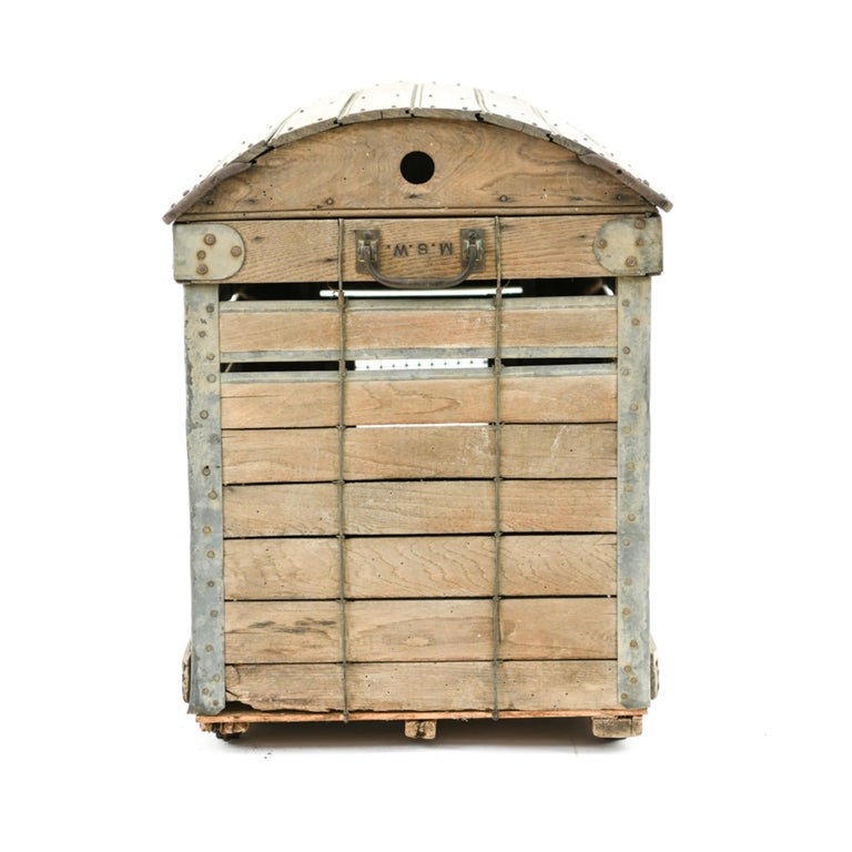 19th C. Antique Wooden Dog Crate For Sale at 1stDibs