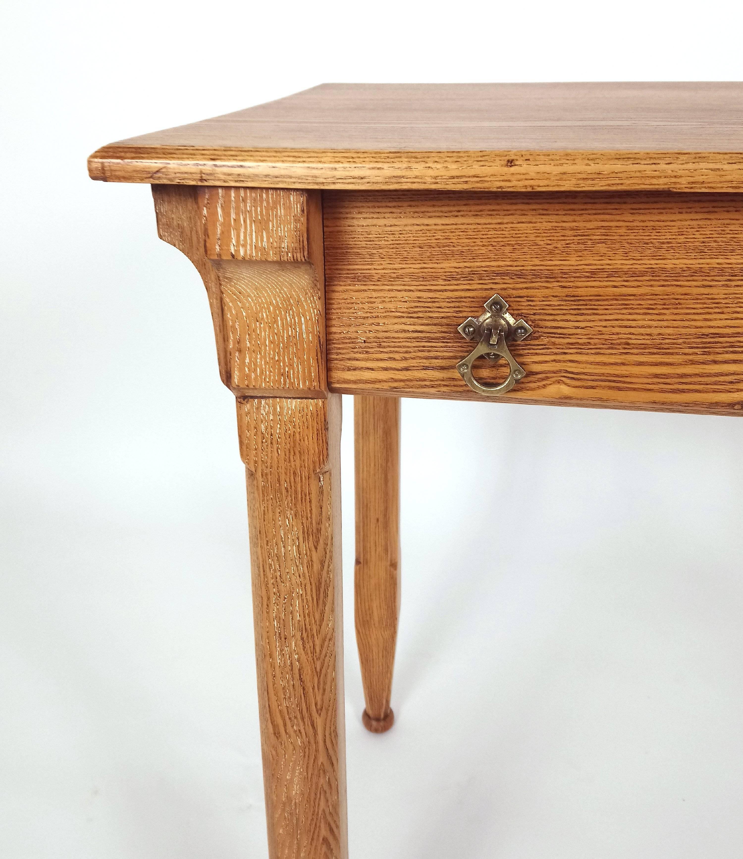 English 19th Century Arts & Craft Ash Side Table