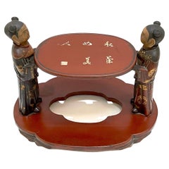 19. Jh. Chinesischer figural geschnitzter Holzlack Gelehrter / Opfer / Opium Stand