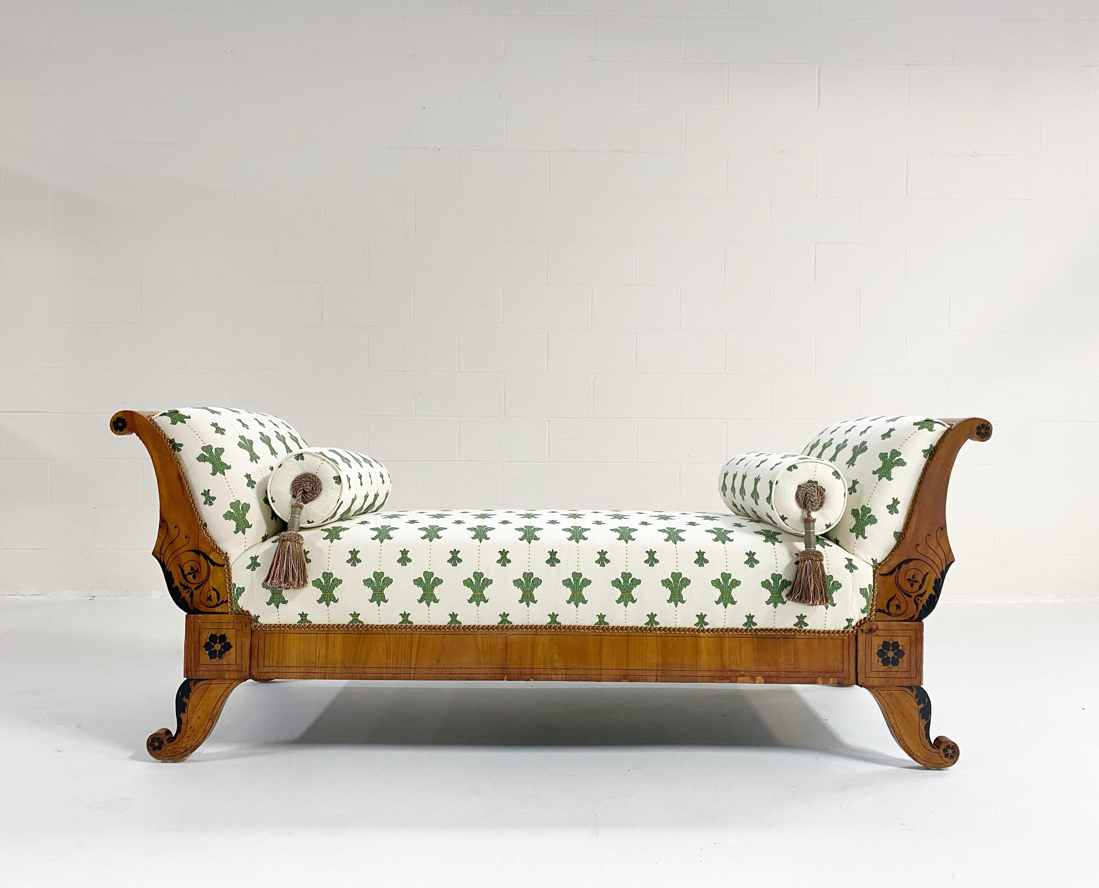 19th Century Biedermeier Ebonized Walnut Sofa in Beata Heuman Florentine Flowers For Sale 12