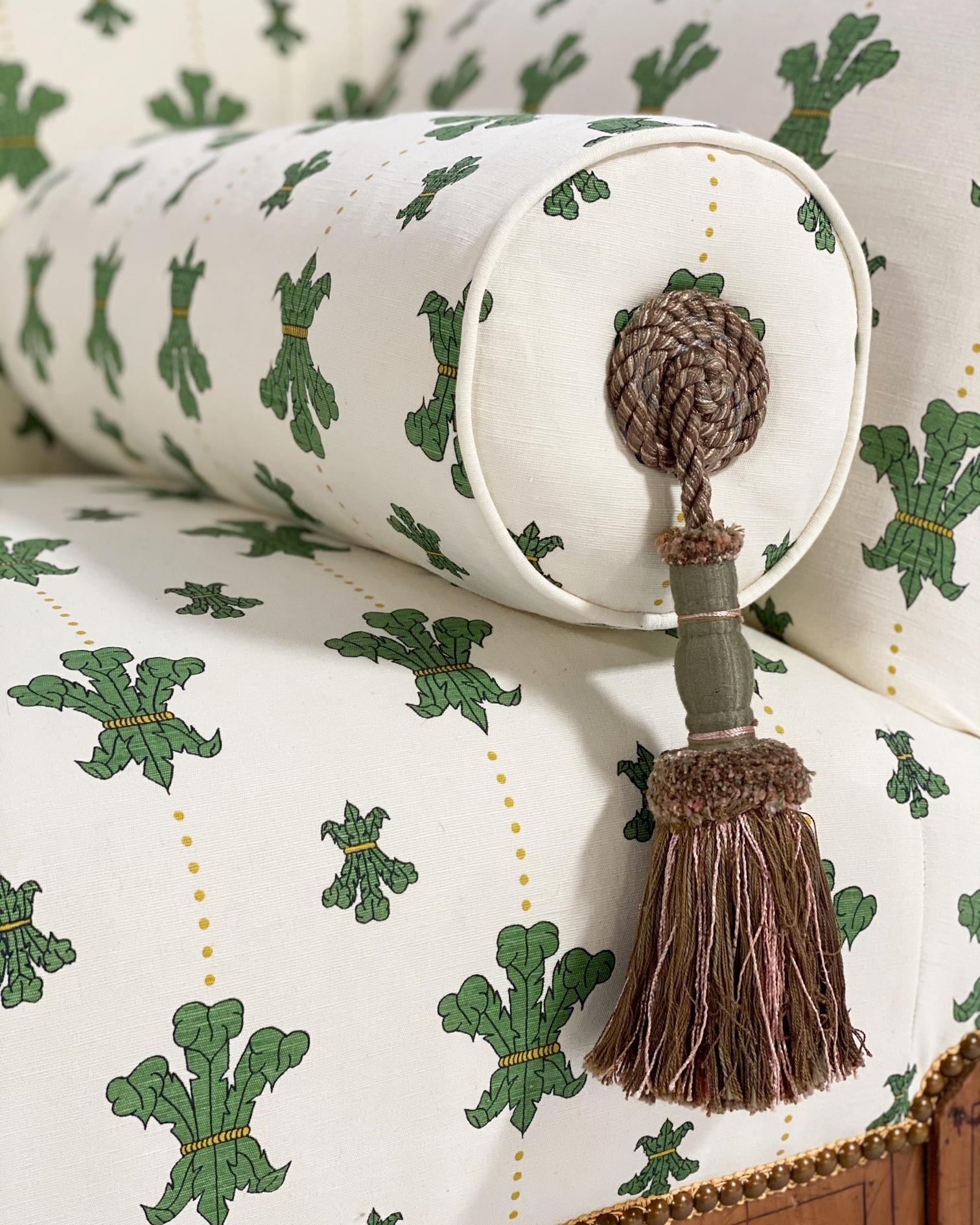 Canapé Biedermeier du 19ème siècle en noyer ébénisé avec fleurs florentines de Beata Heuman en vente 1