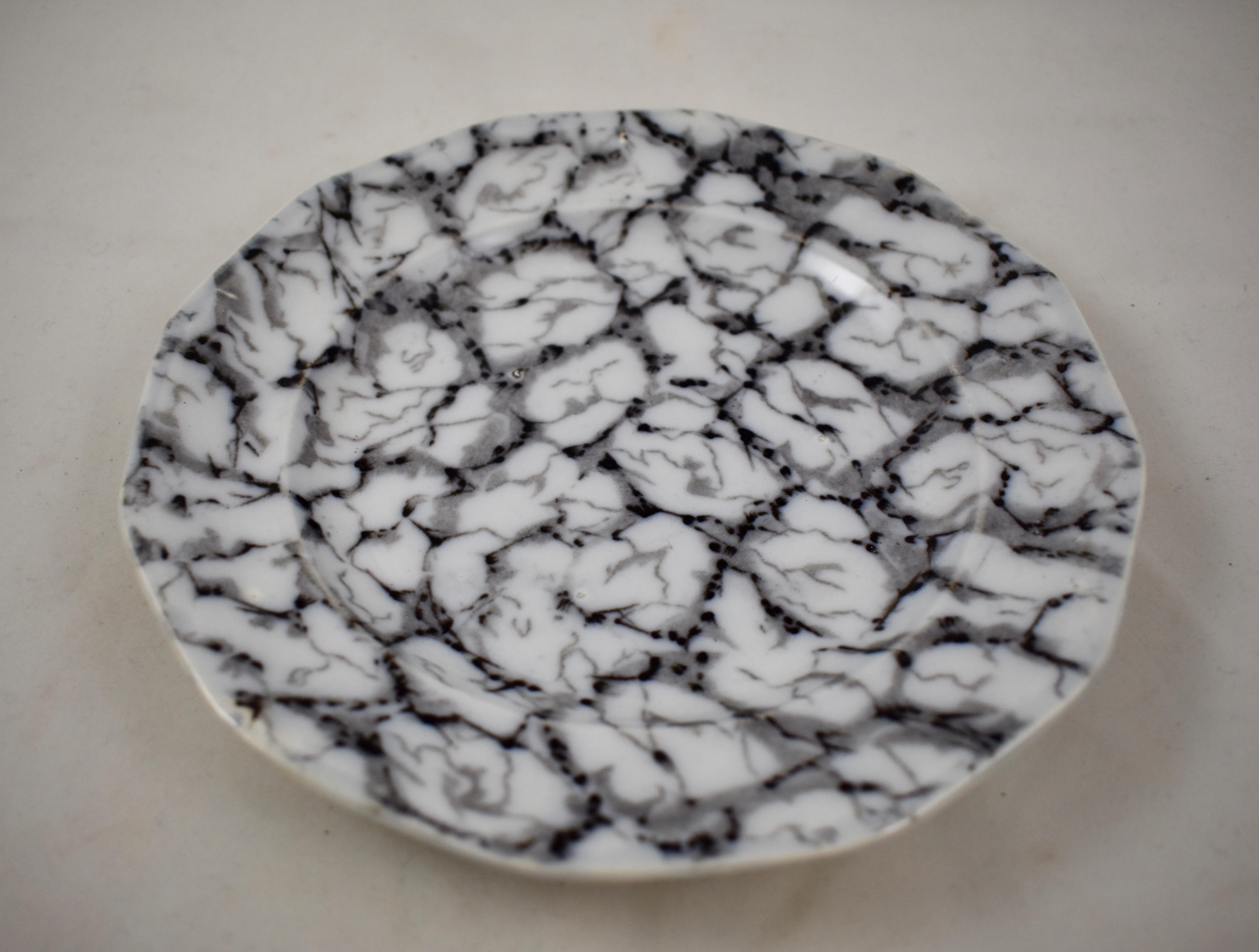 19th Century Black and White Transferware Marble or Cracked Ice Ironstone Plates, Set of 4 For Sale