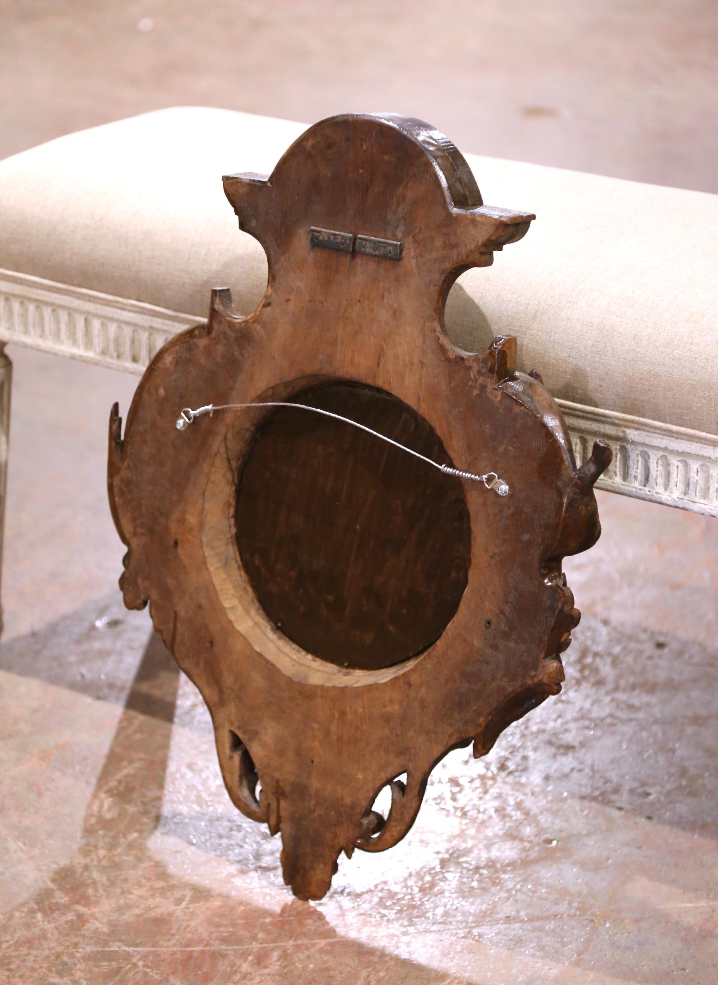 19th C. Black Forest Carved Walnut Hunt Mirror with Dog, Game, and Grapes For Sale 2