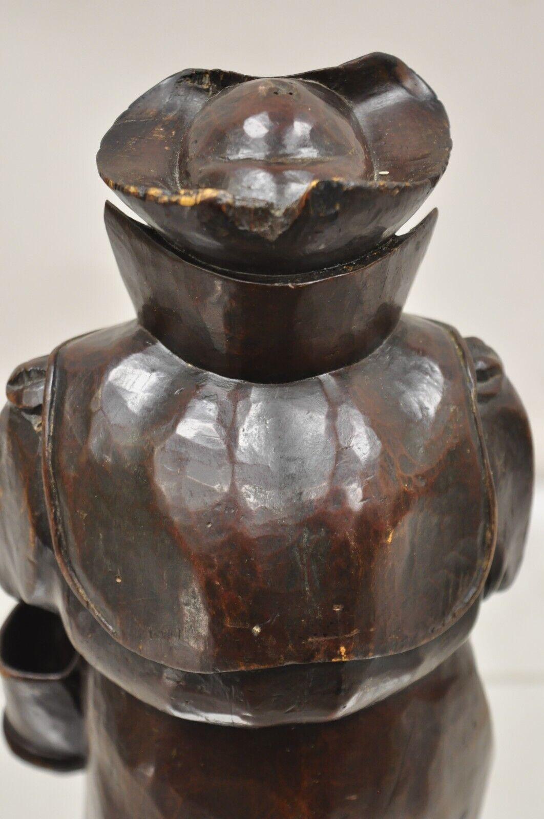 A.I.C. Black Forest Figural Wood Carved Night Watchman Lidded Tobacco Jar Box en vente 3