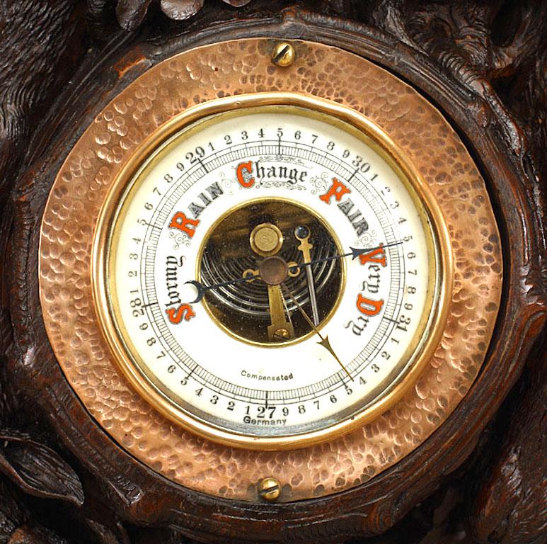 Rustikales Barometer aus Black Forest Nussbaum im Zustand „Gut“ im Angebot in New York, NY