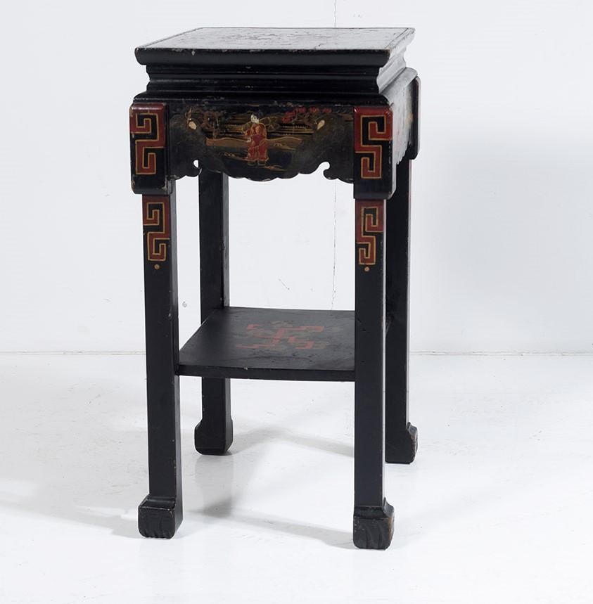 19th C. Black Lacquered Chinese Oriental Decorative Chinoiserie Occasional Table In Good Condition In Llanbrynmair, GB