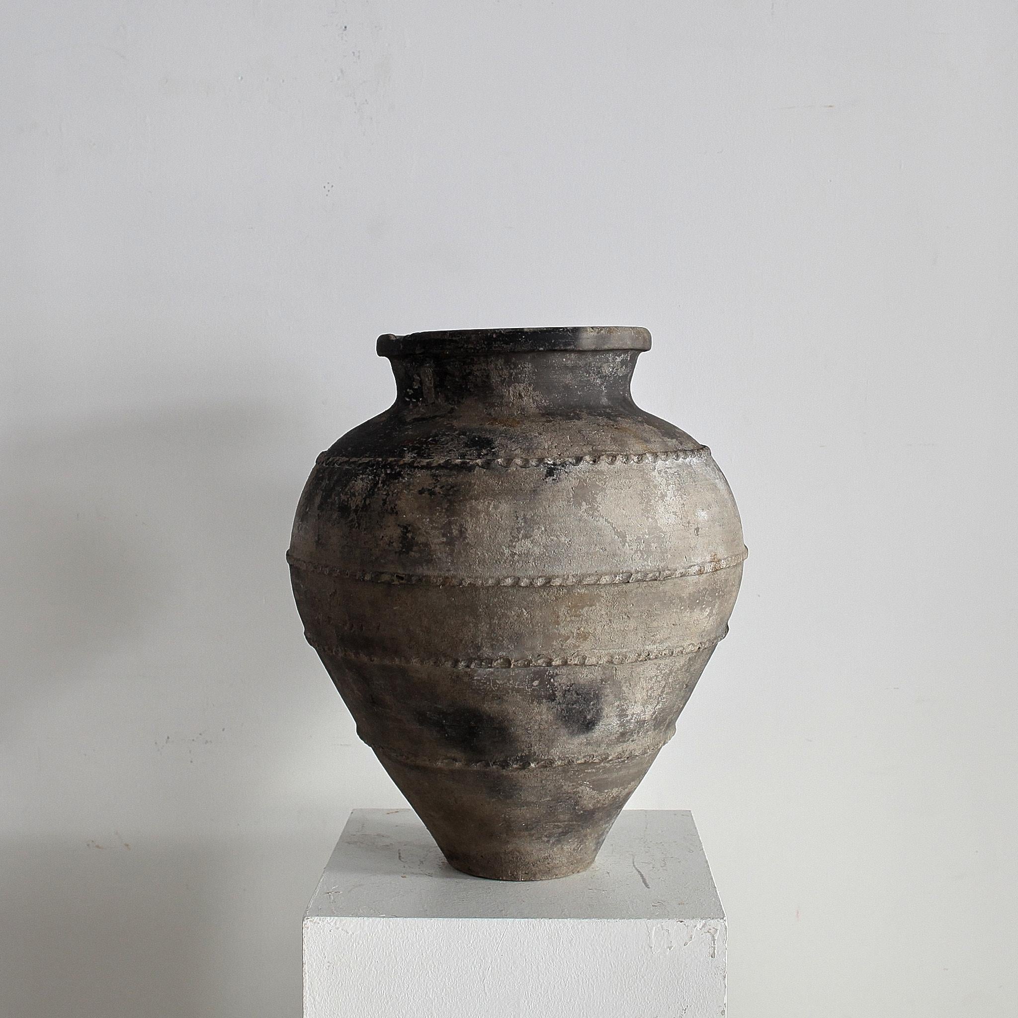 Vaso portoghese in terracotta nera del 19° C. in vendita 2