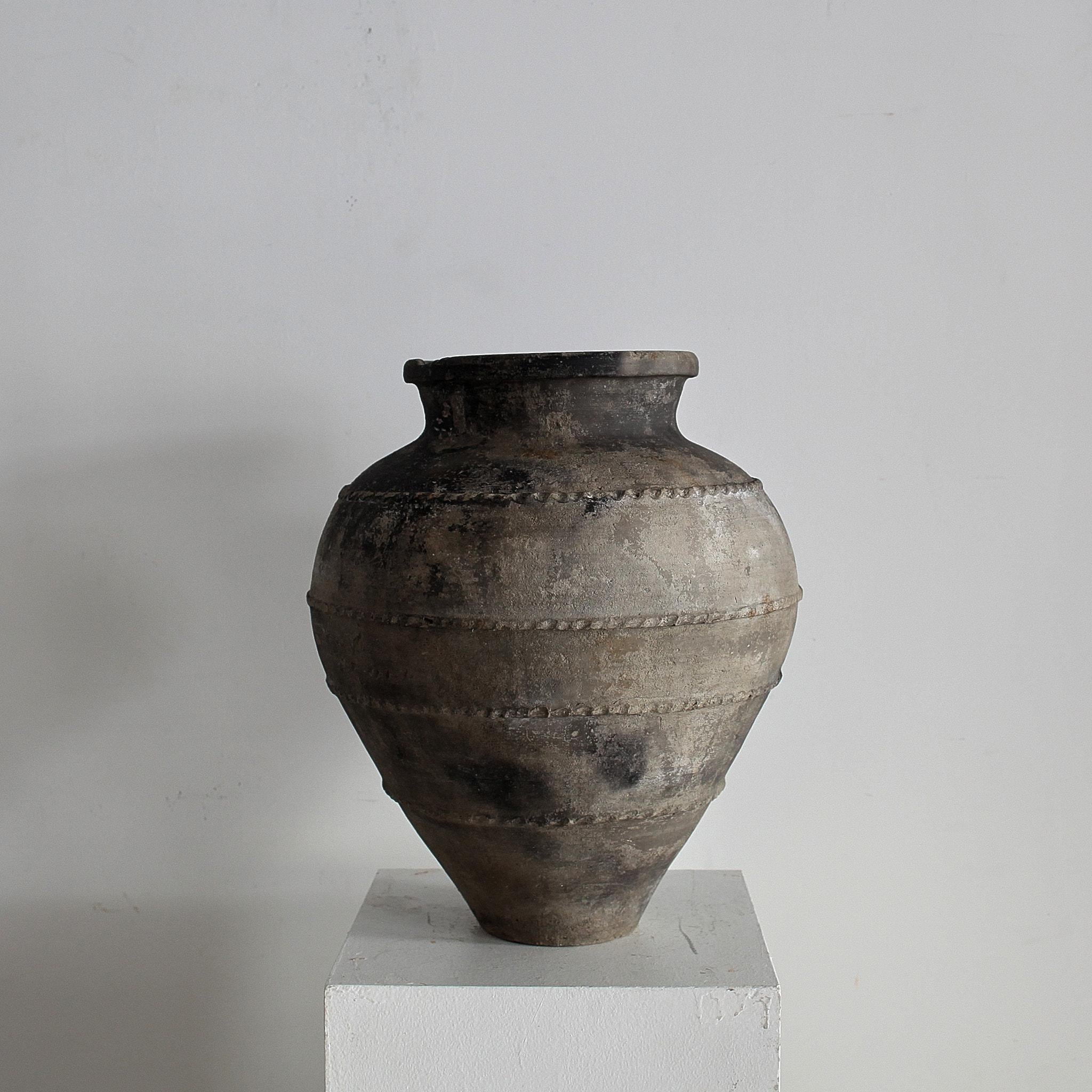 Vaso portoghese in terracotta nera del 19° C. in vendita 3