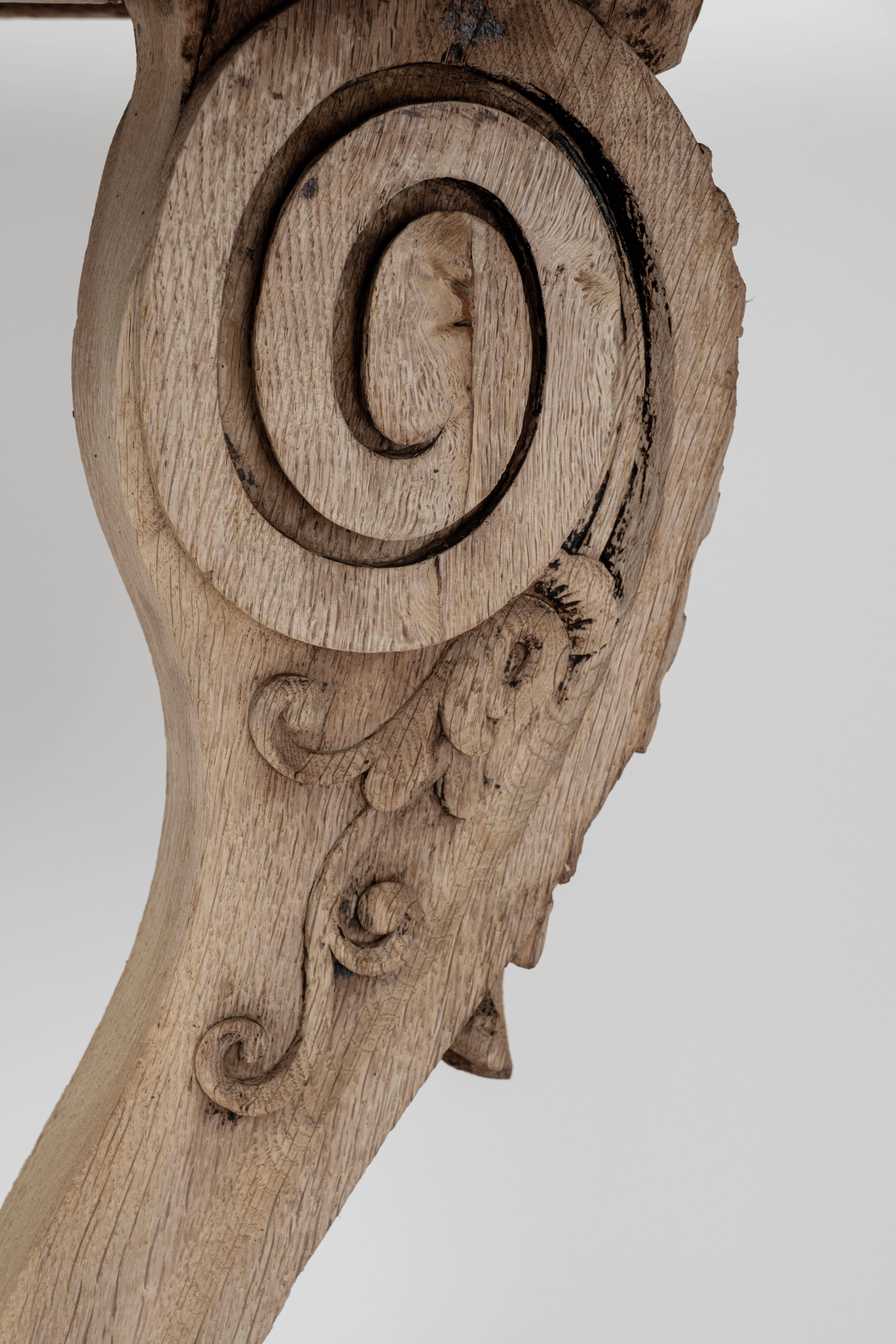 Table ou console de drapier en bois blanchi du XIXe siècle en vente 2