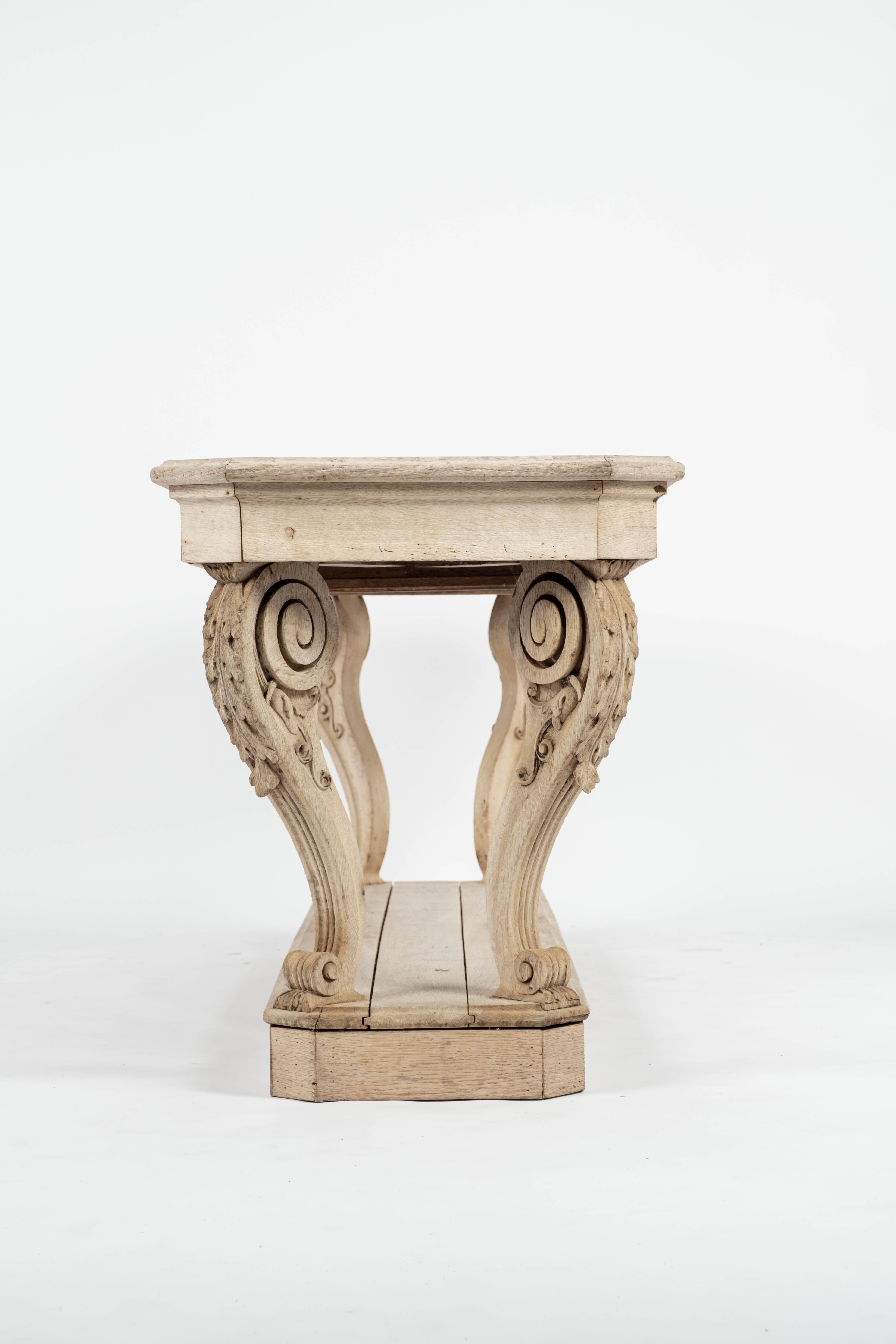 Table ou console de drapier en bois blanchi du XIXe siècle en vente 4