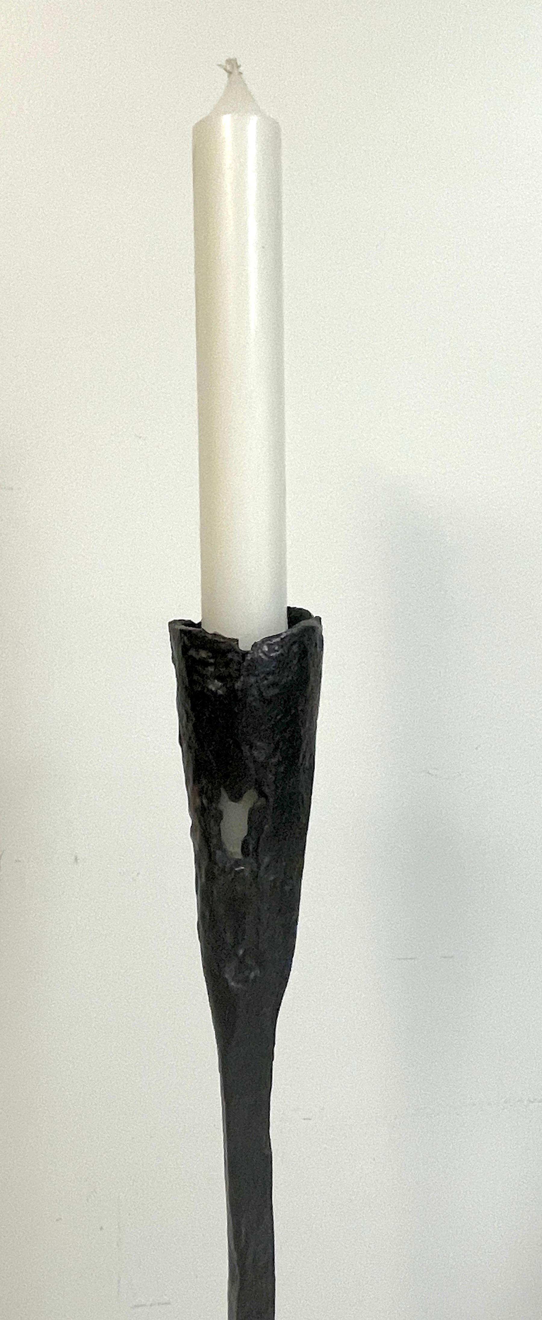 Kerzenständer aus Eisen mit Brandzeichen aus dem 19. Jahrhundert (Volkskunst) im Angebot