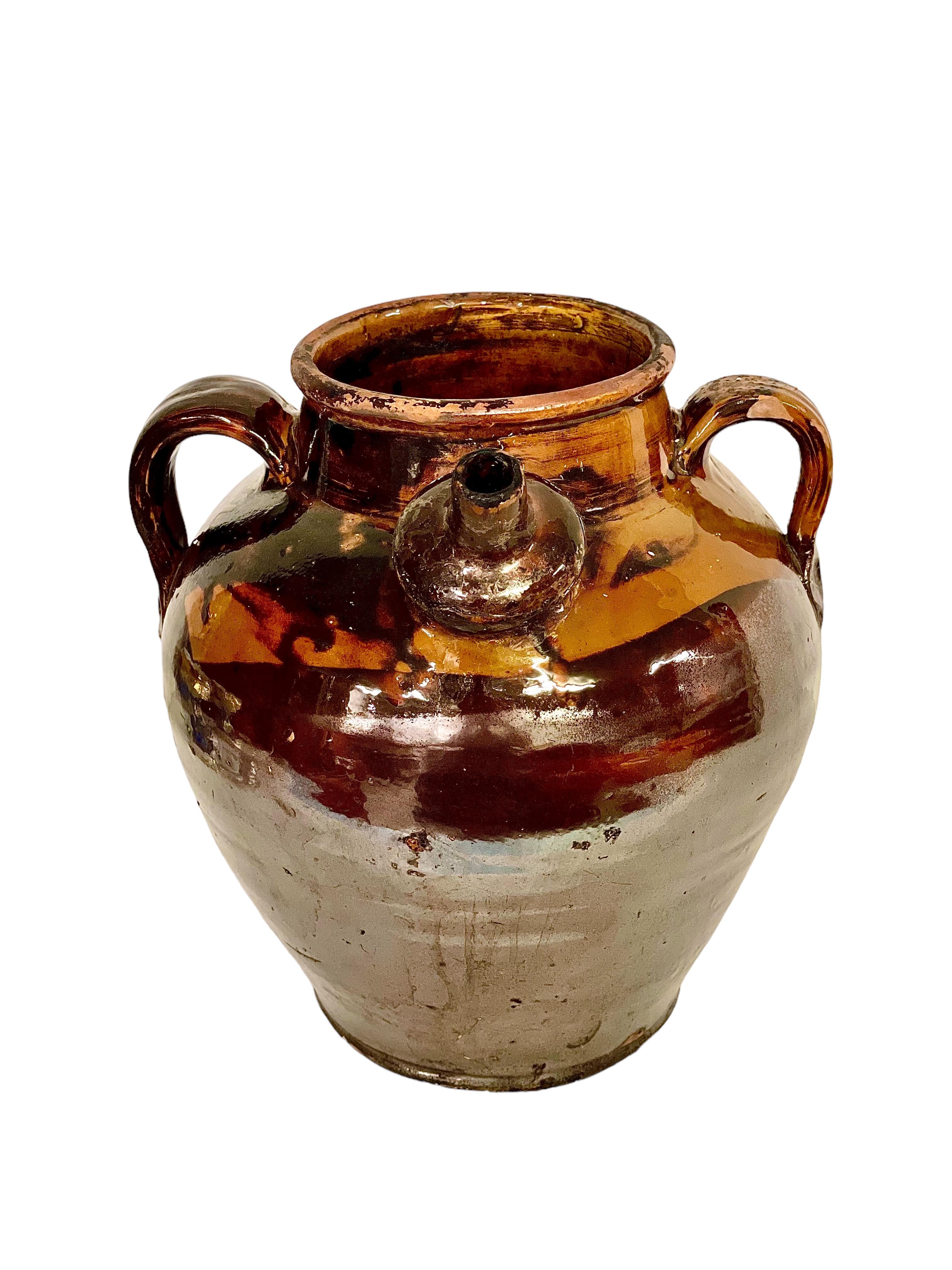 19th C. Brown and Yellow Glazed Oil Jar In Good Condition For Sale In LA CIOTAT, FR