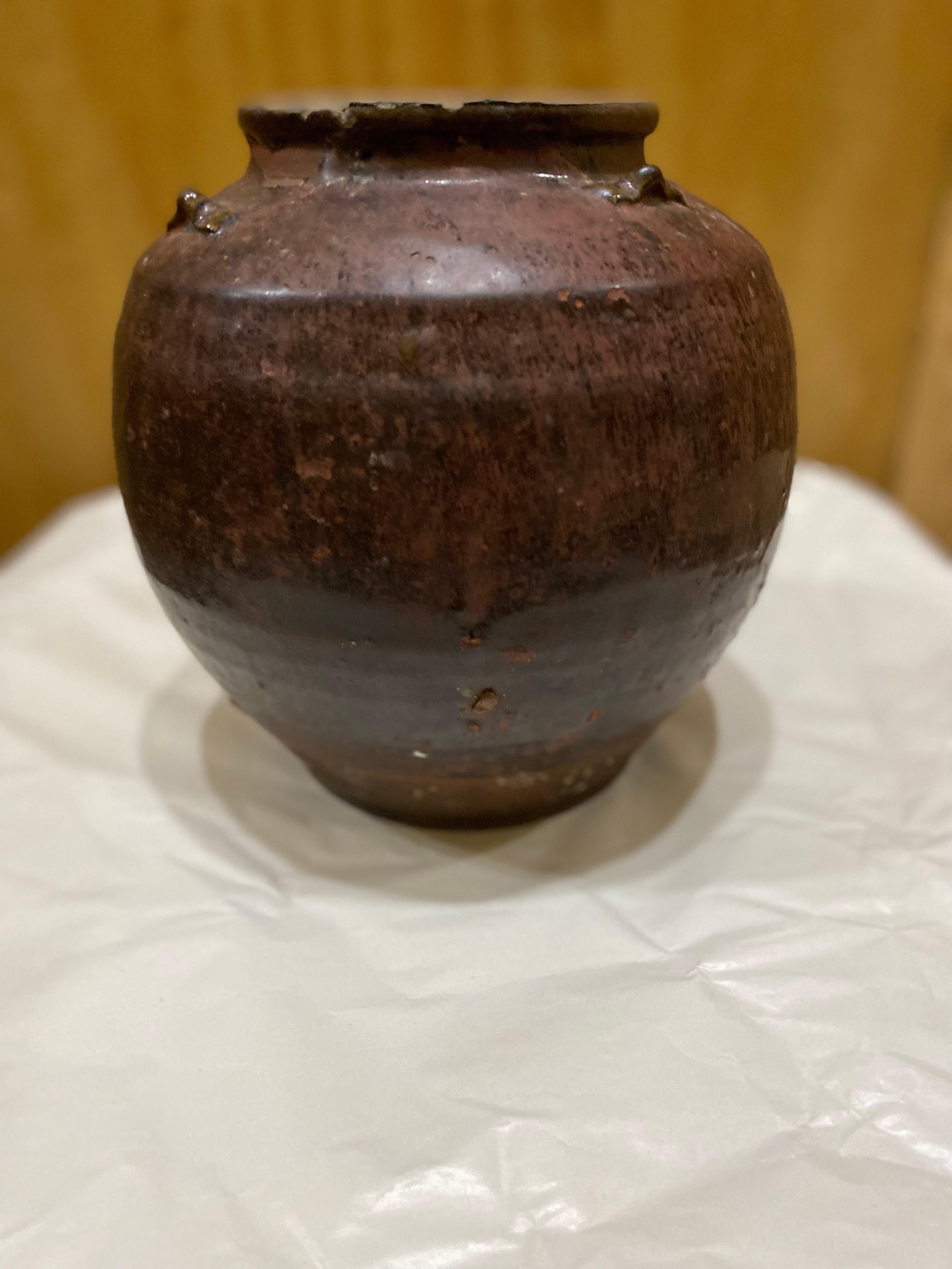Pot en faïence à glaçure brune du 19ème siècle Bon état - En vente à Southampton, NY