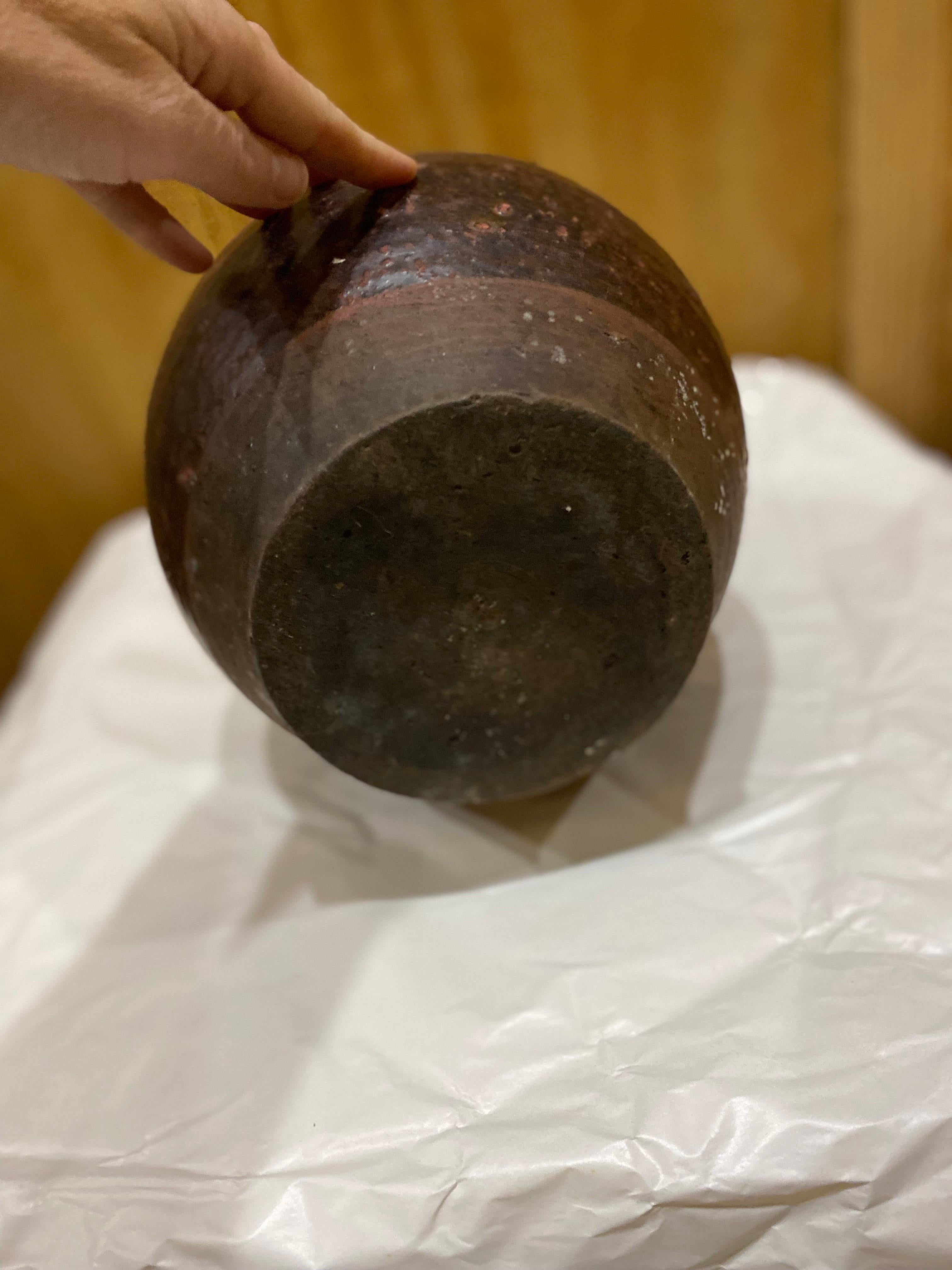 Argile Pot en faïence à glaçure brune du 19ème siècle en vente
