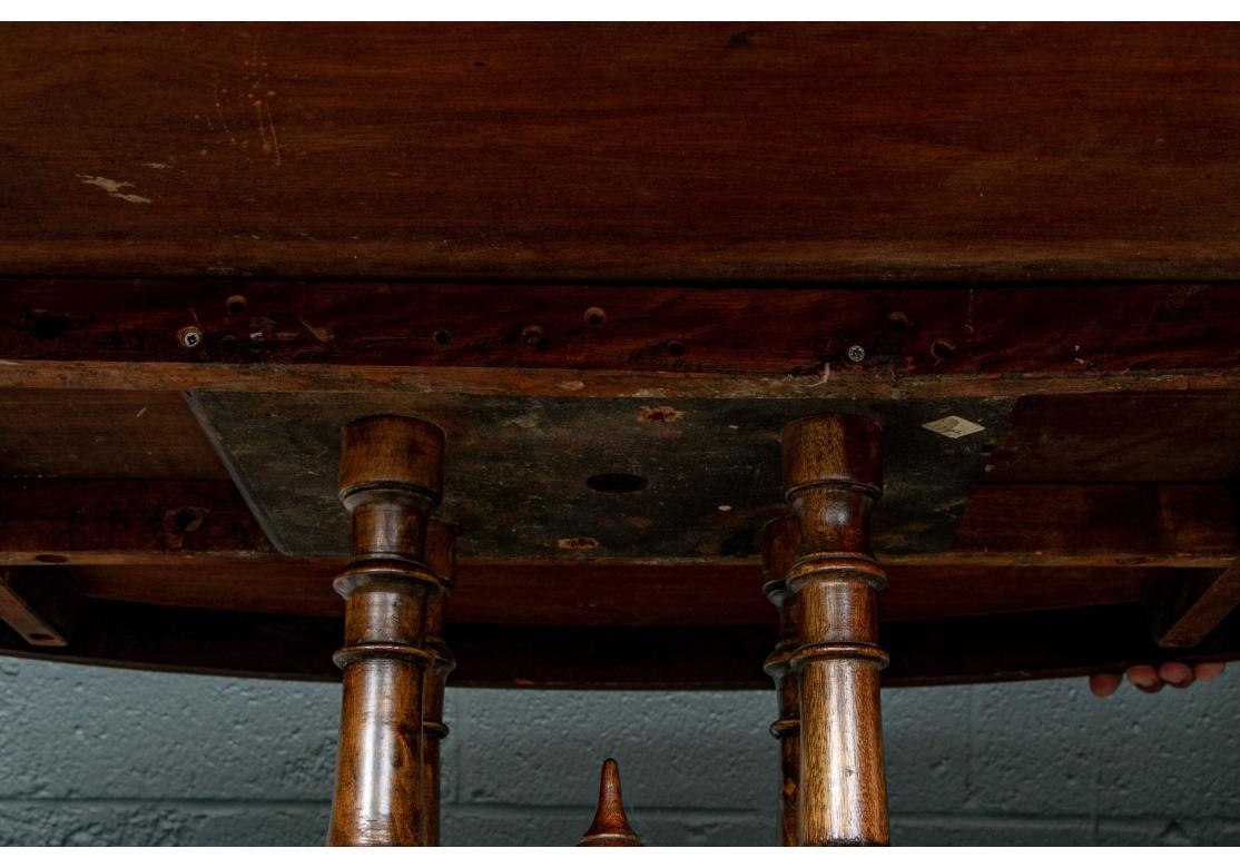 19th C. Burled Walnut Oval Table In Aesthetic Style For Sale 3