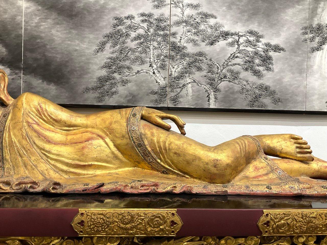 19e s. Bouddha couché birman - Rare Form Iconographique, période Mandalay Bon état - En vente à Fukuoka, JP