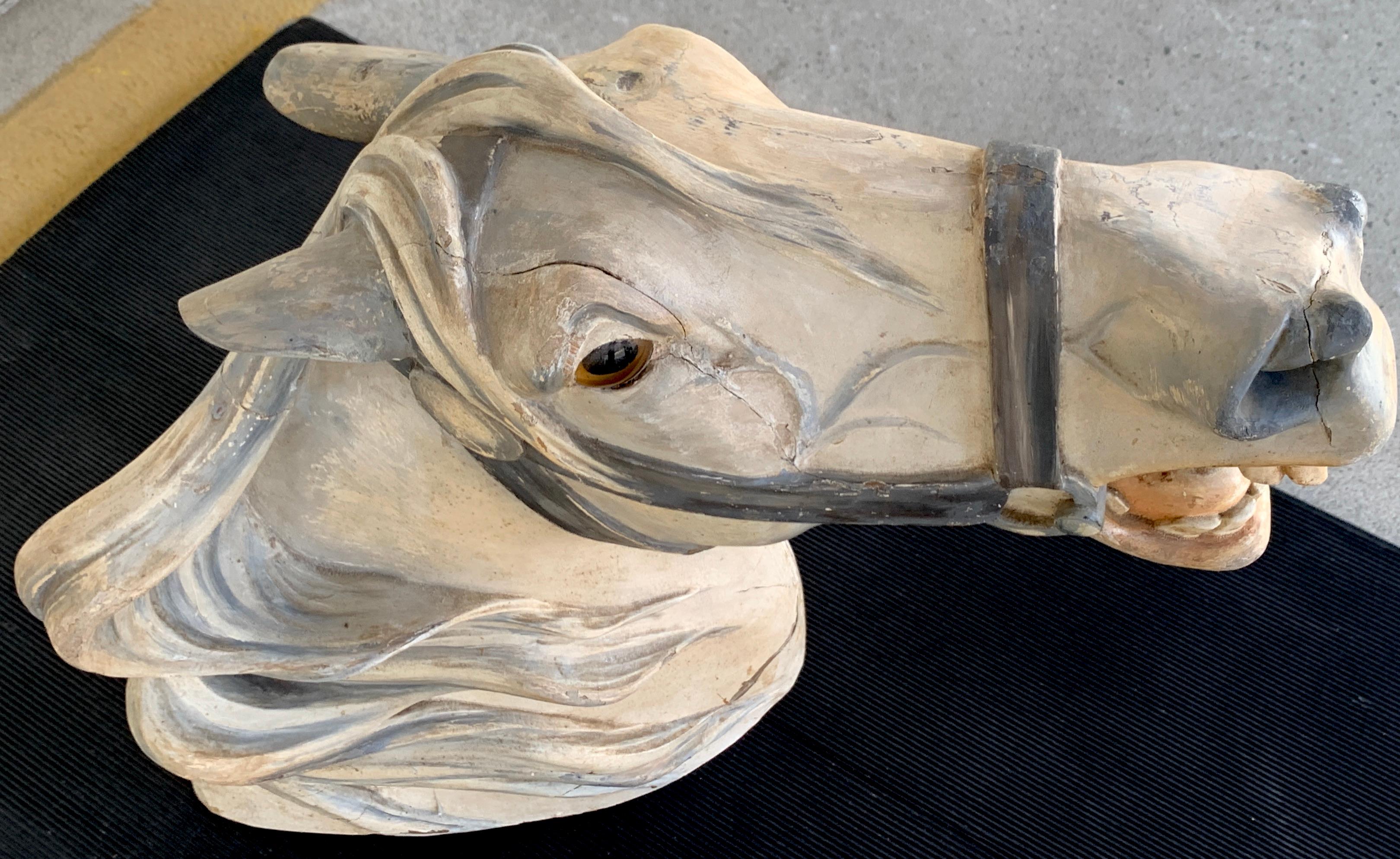 Sculpté à la main tête de cheval de manège du XIXe siècle:: par Gustav Dentzel