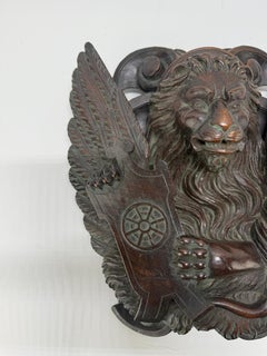 Rilievo in mogano intagliato del 19° secolo del Leone di San Marco Ruota di Santa Caterina