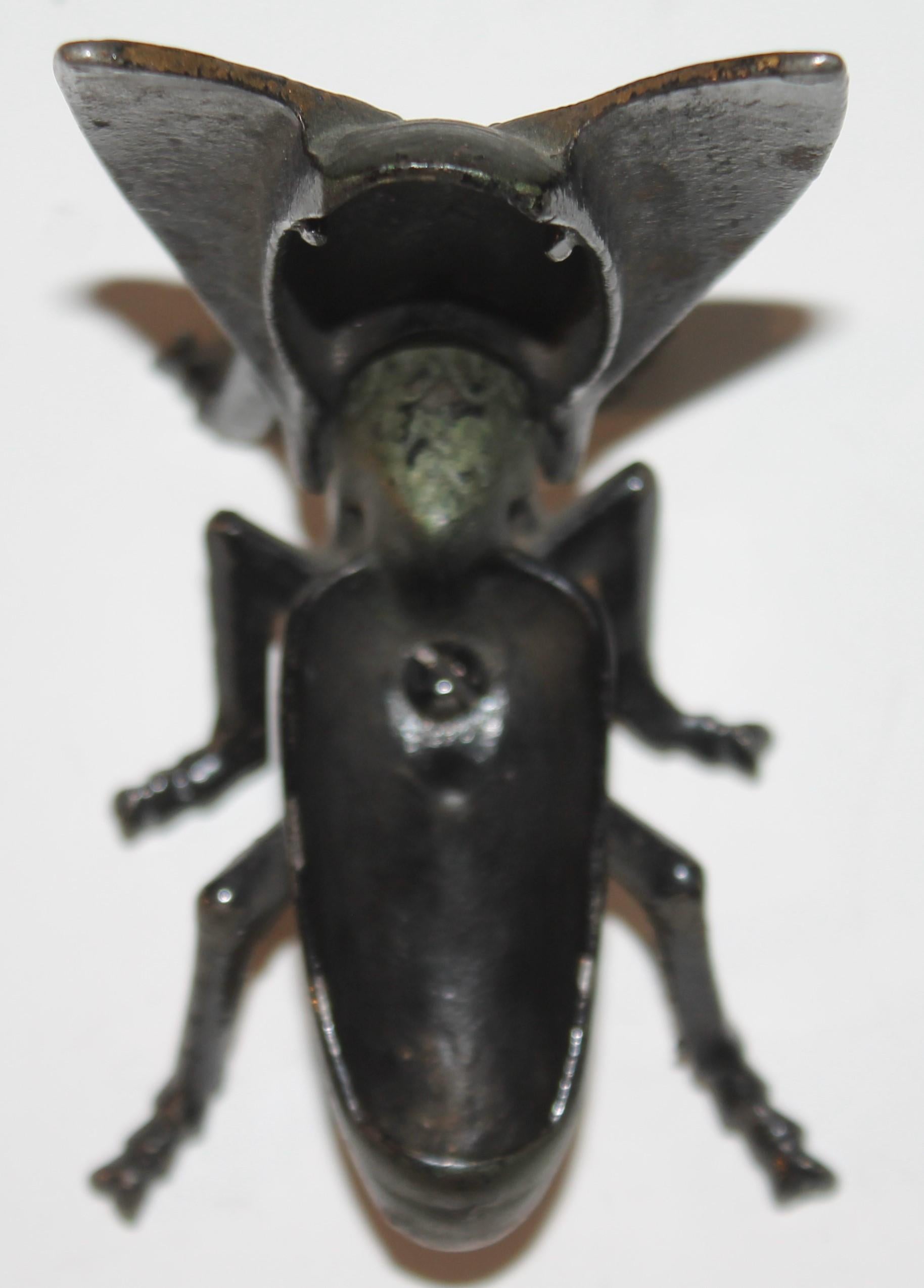 cast iron fly ashtray