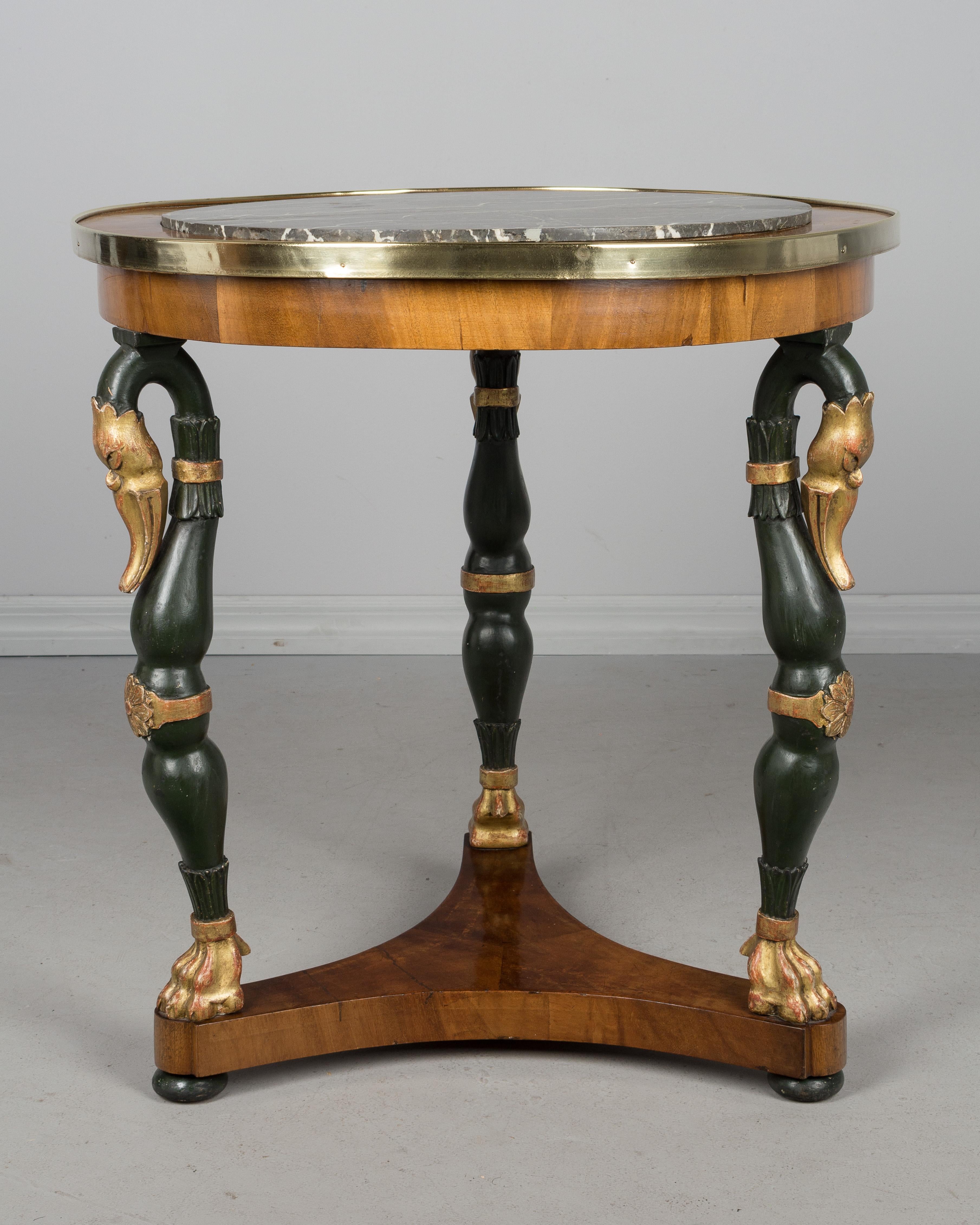 Veneer 19th Century Charles X Walnut Guéridon or Centre Table For Sale