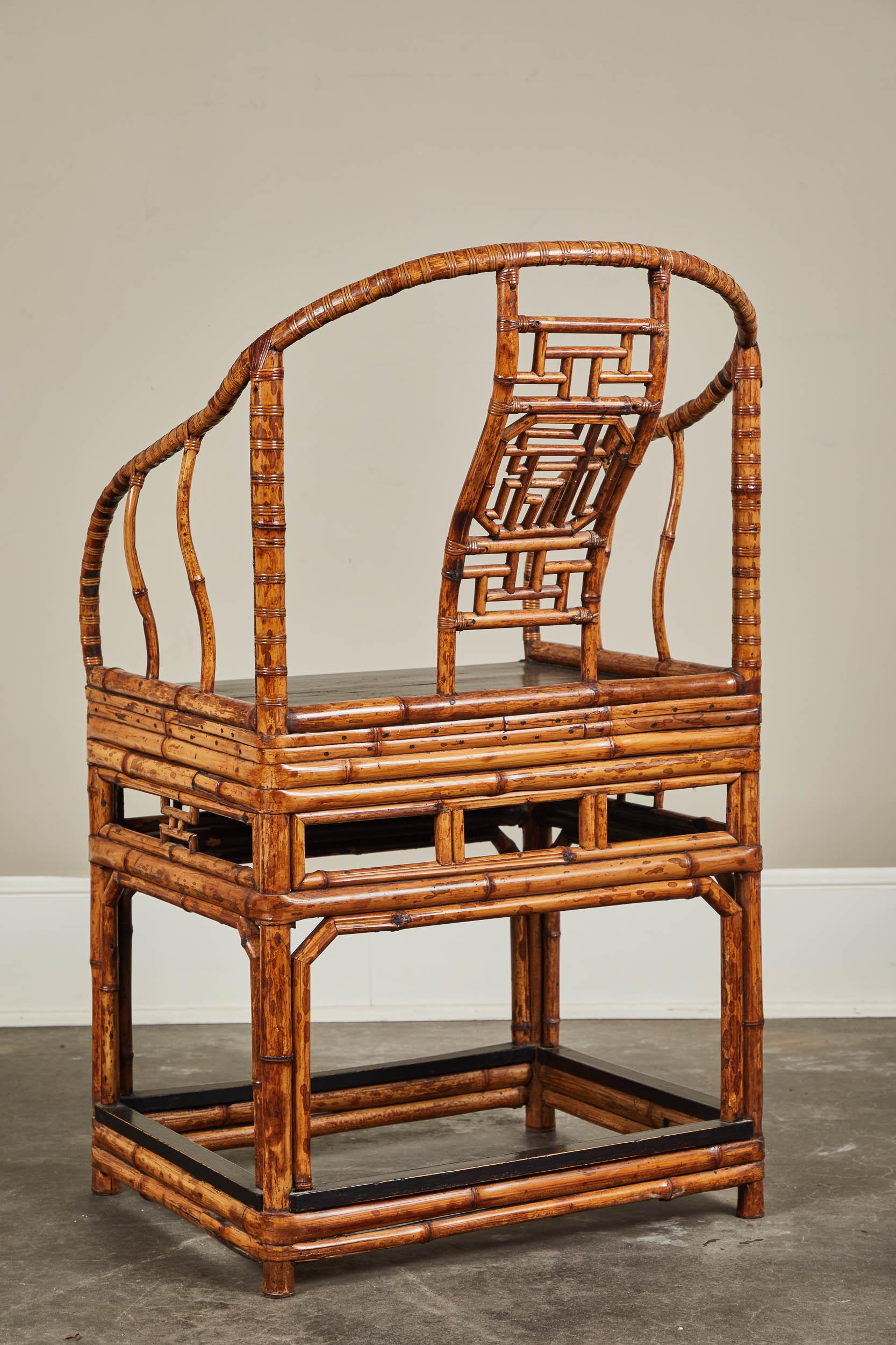 19th Century Chinese Bamboo Horseshoe Armchair For Sale 1