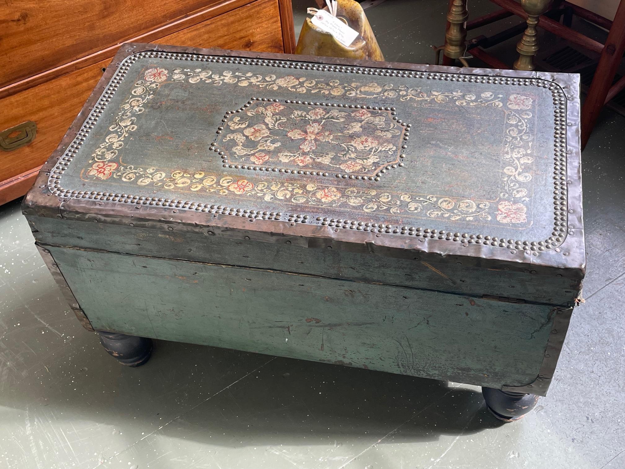 19th C. Chinese Export Camphorwood Chest with Green Leather Exterior In Good Condition In Nantucket, MA
