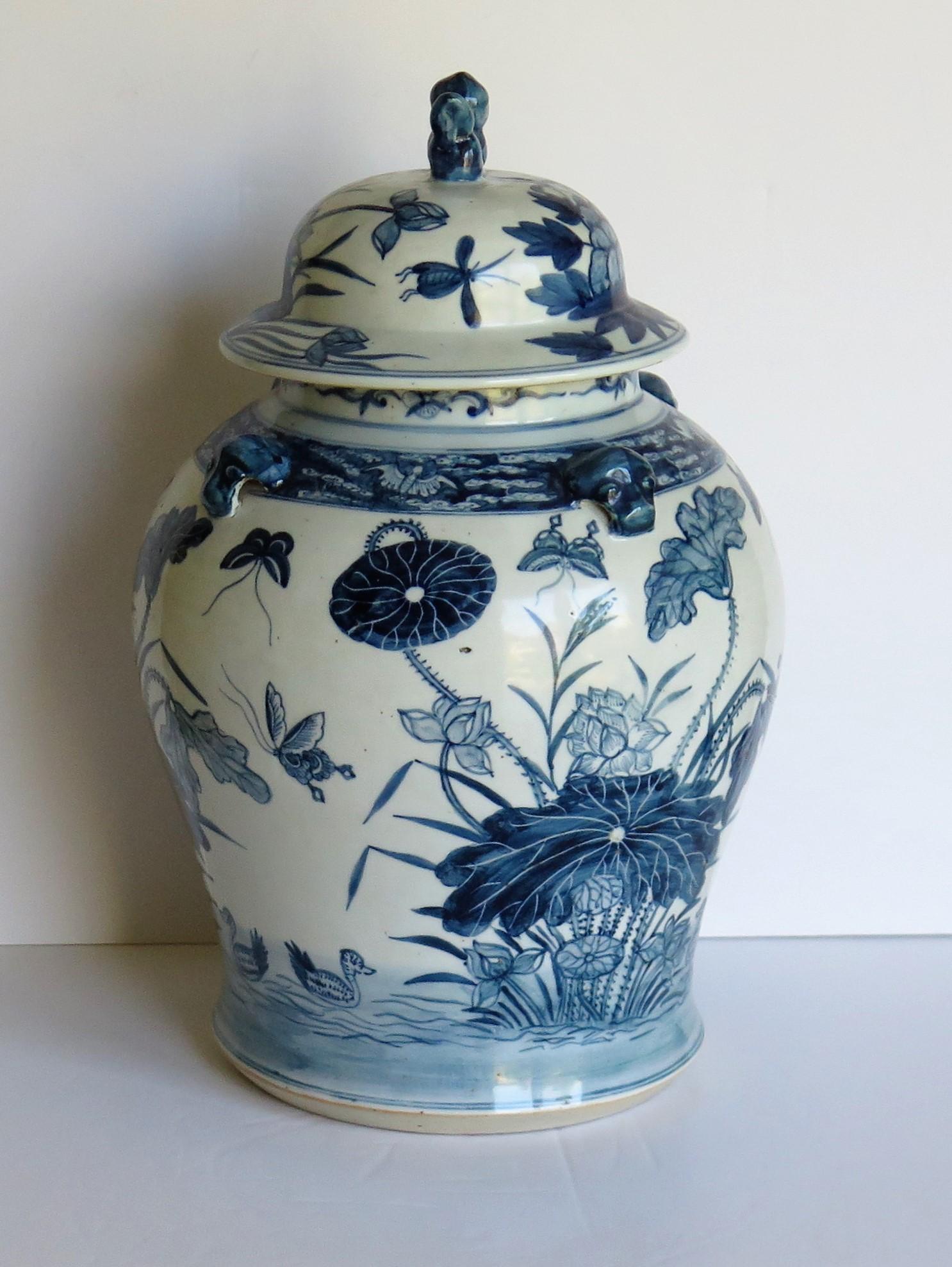 Hand-Painted Chinese Export Porcelain Temple Vase and Lid Blue and White Hand Painted, 19th C