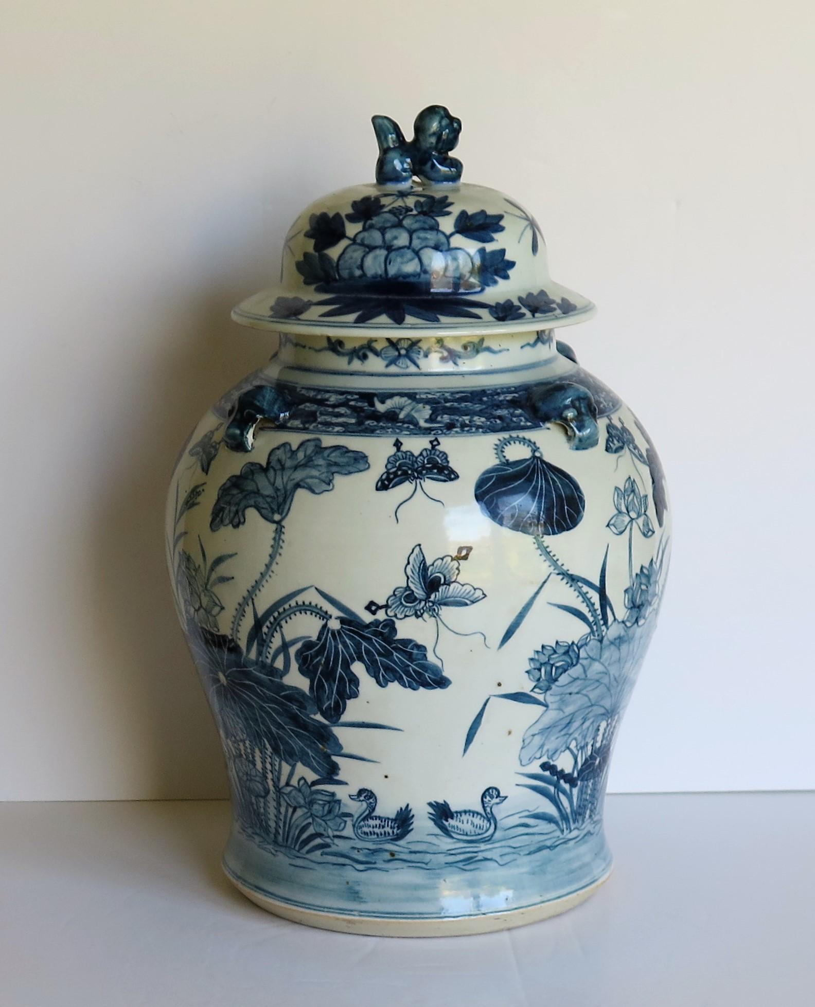 19th Century Chinese Export Porcelain Temple Vase and Lid Blue and White Hand Painted, 19th C