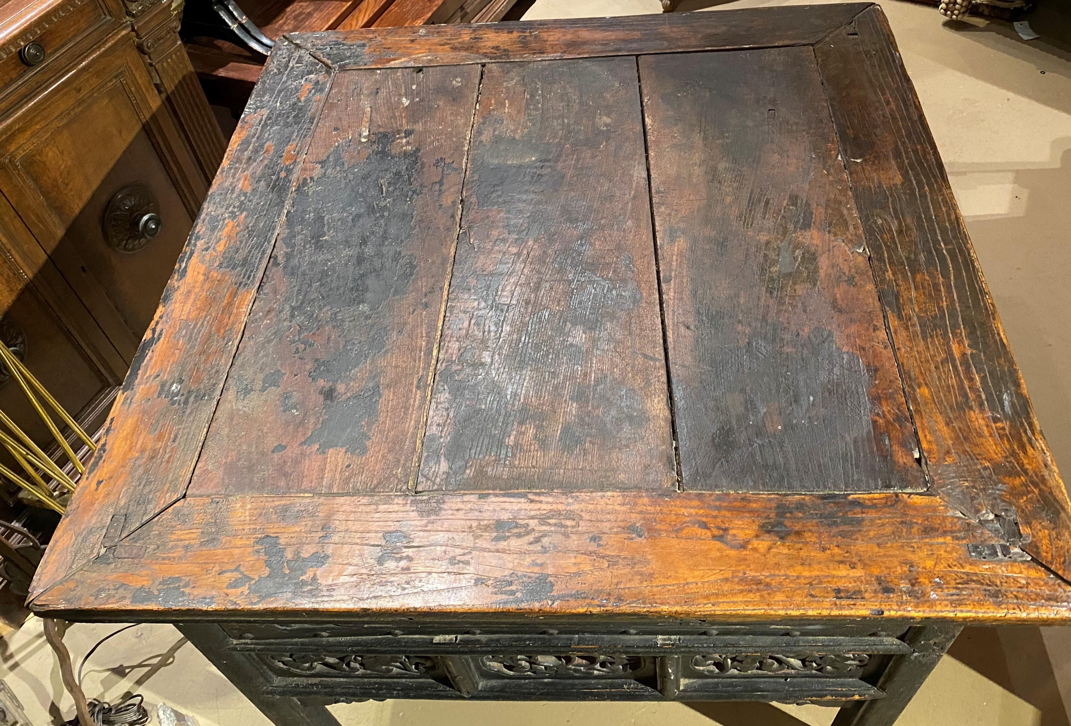 19th Century Chinese Heavily Carved Hardwood Center Table In Good Condition For Sale In Milford, NH