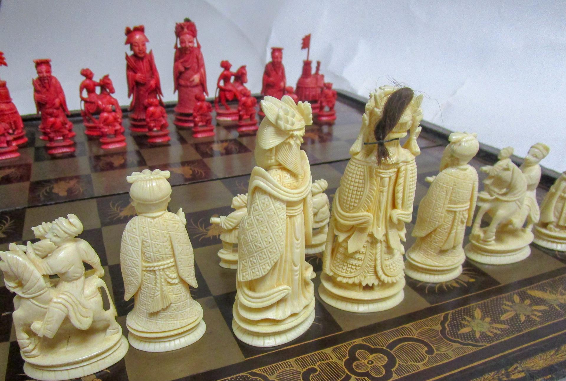 19th Century Chinese Lacquer Giltwood Board Chess Set 1