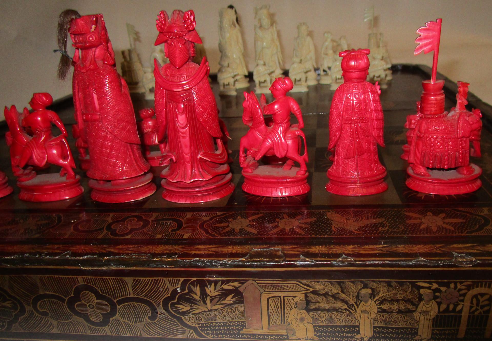 19th Century Chinese Lacquer Giltwood Board Chess Set 8