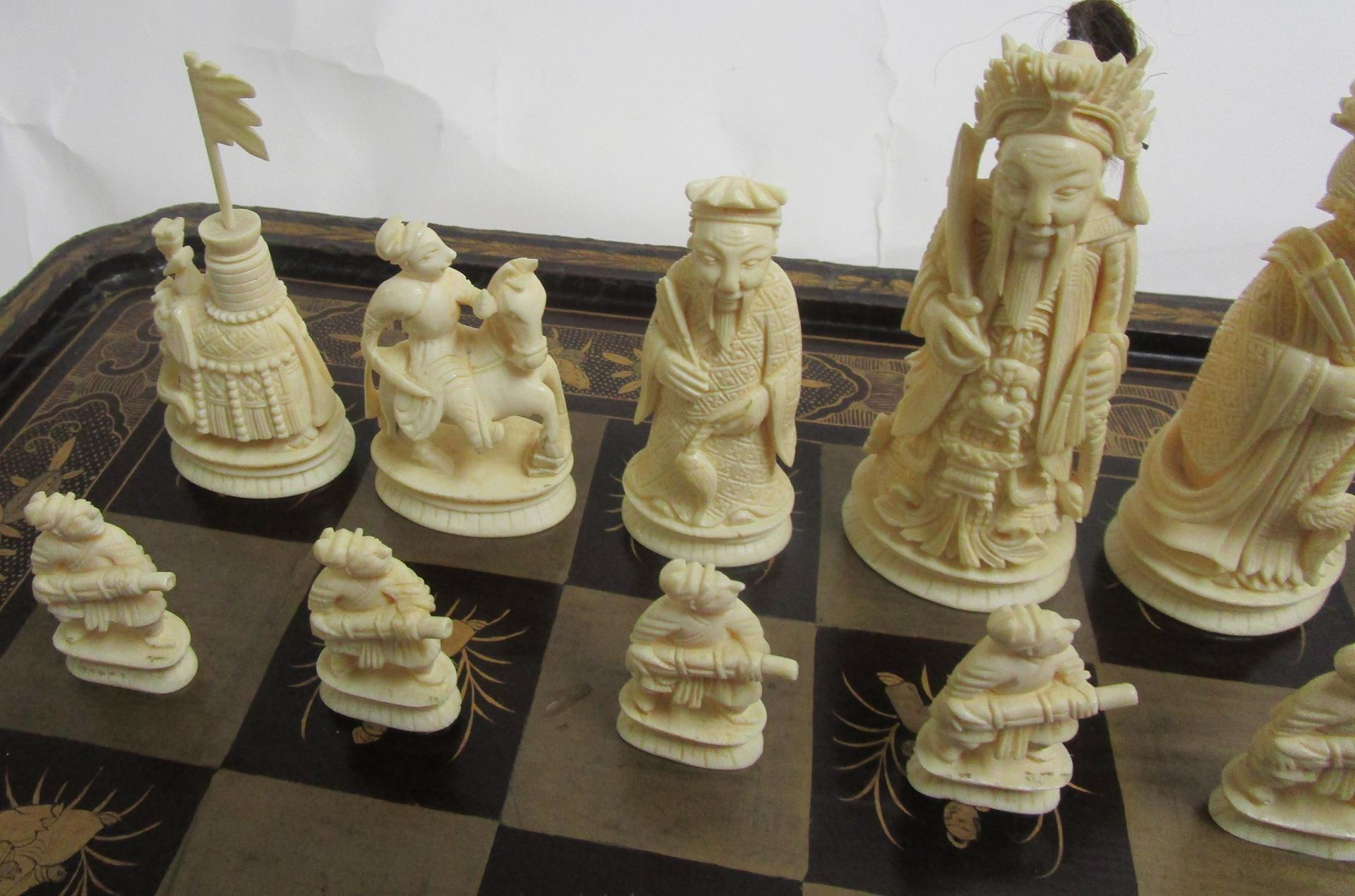 19th Century Chinese Lacquer Giltwood Board Chess Set In Good Condition In Savannah, GA