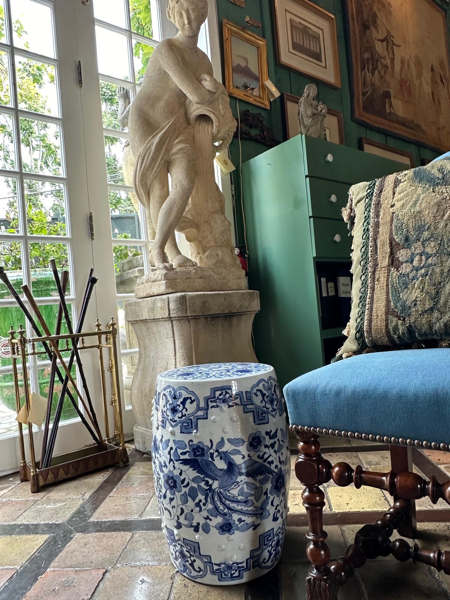 19th C. Chinese Porcelain Garden Seat Blue & White Accent Stool Chinoiserie 11
