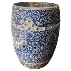 19th C. Chinese Porcelain Garden Seat Blue & White Accent Stool Chinoiserie