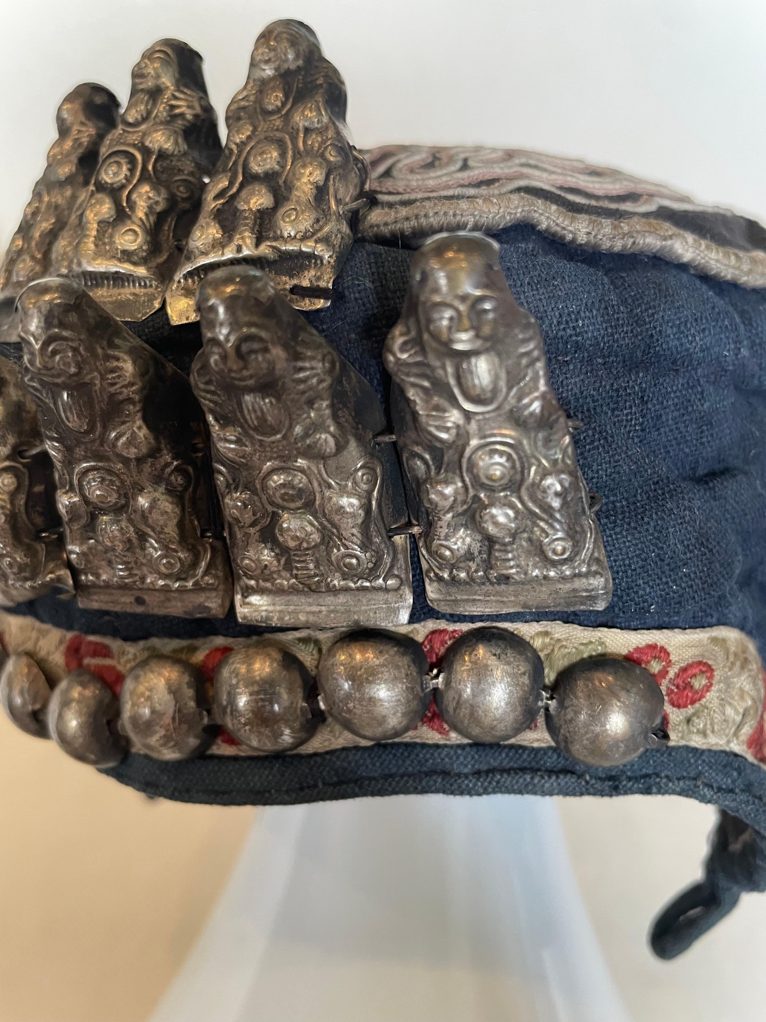 19th c. Chinese Qing Dynasty Children's Hat In Fair Condition For Sale In Dallas, TX