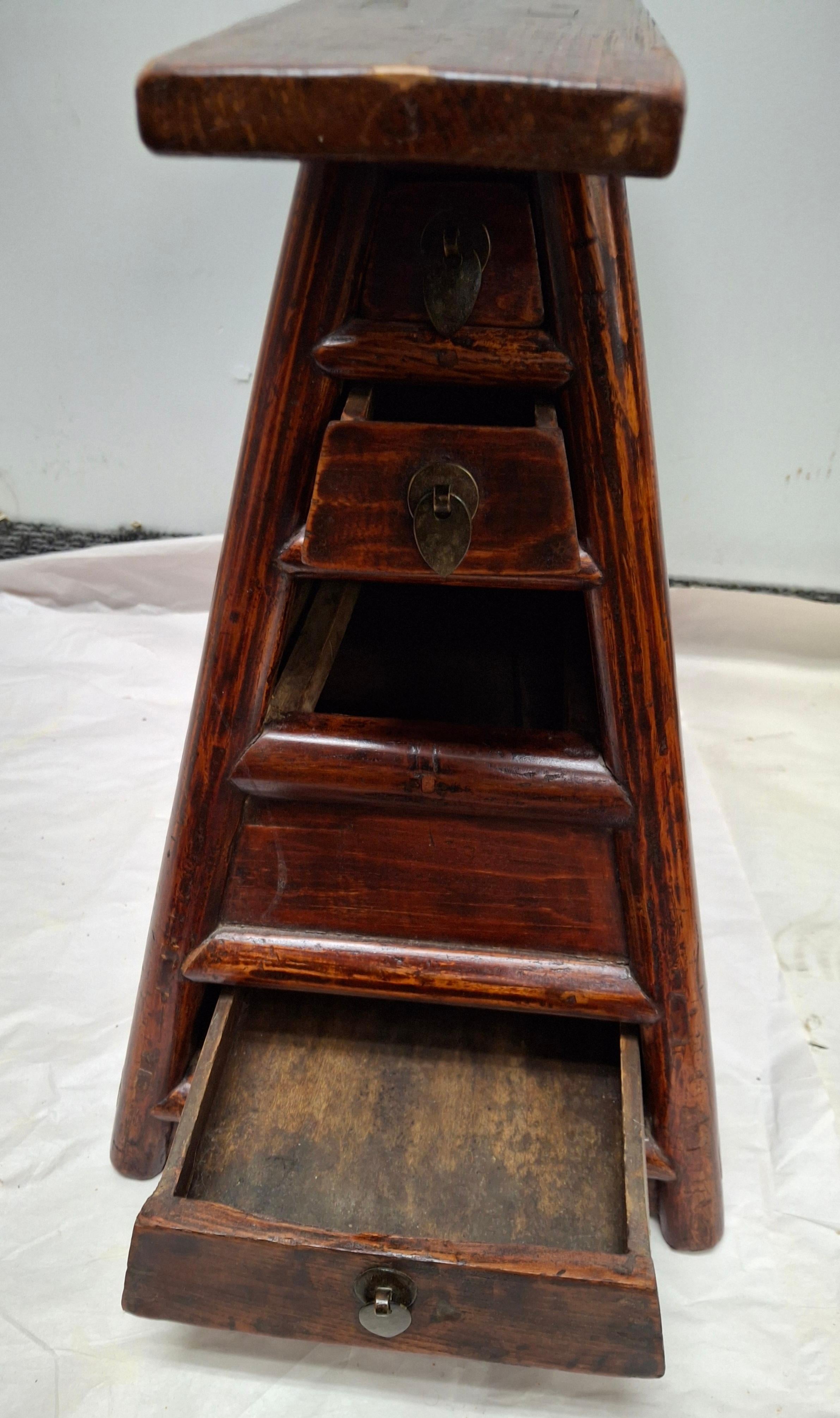Chinesischer Barbierhocker/Bank im Qing-Stil aus dem 19. im Angebot 3