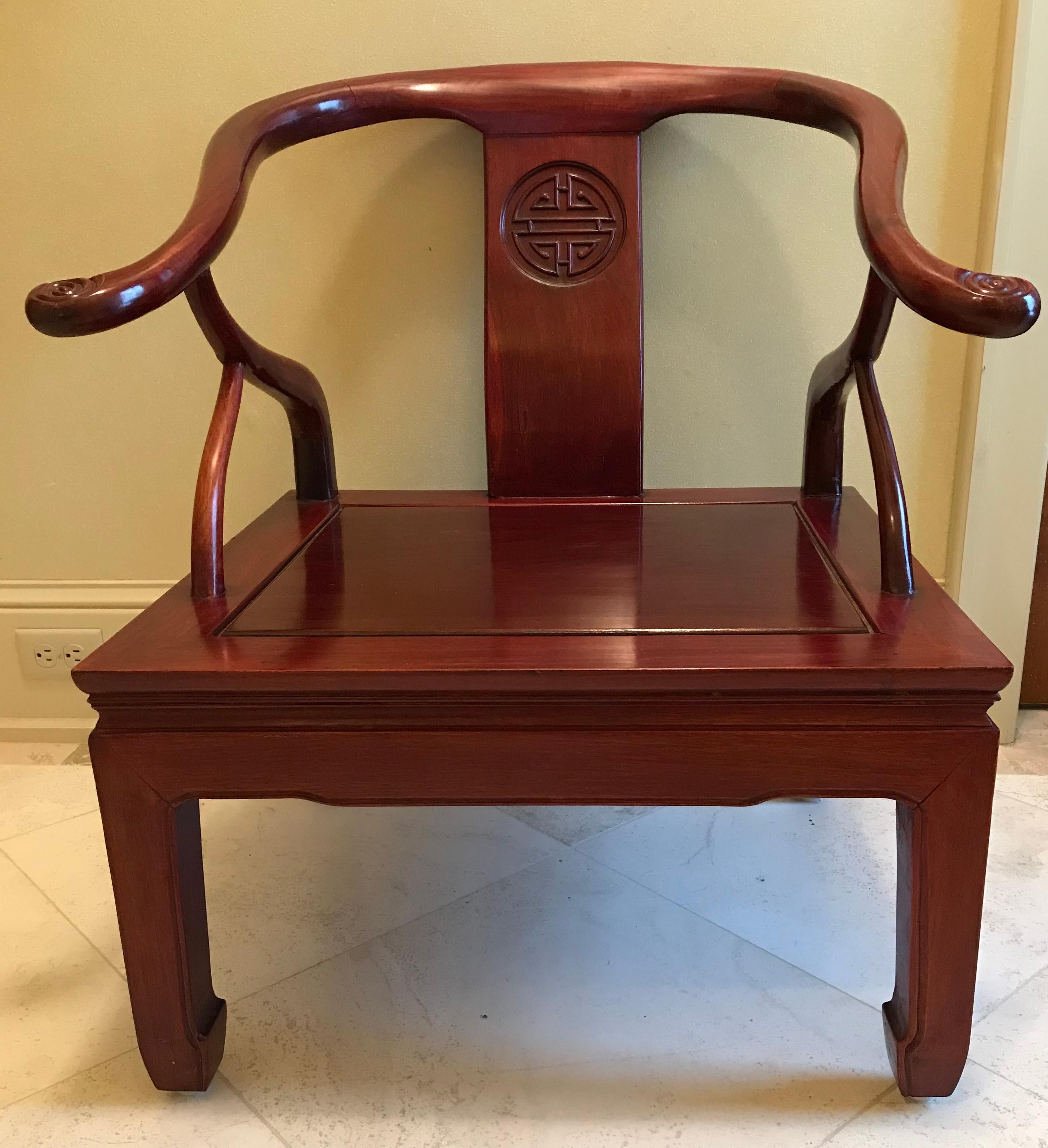 19th Century Chinese Red Lacquer Bent Elm Chairs with “Shou” Longevity Symbol In Good Condition For Sale In South Newfane, VT