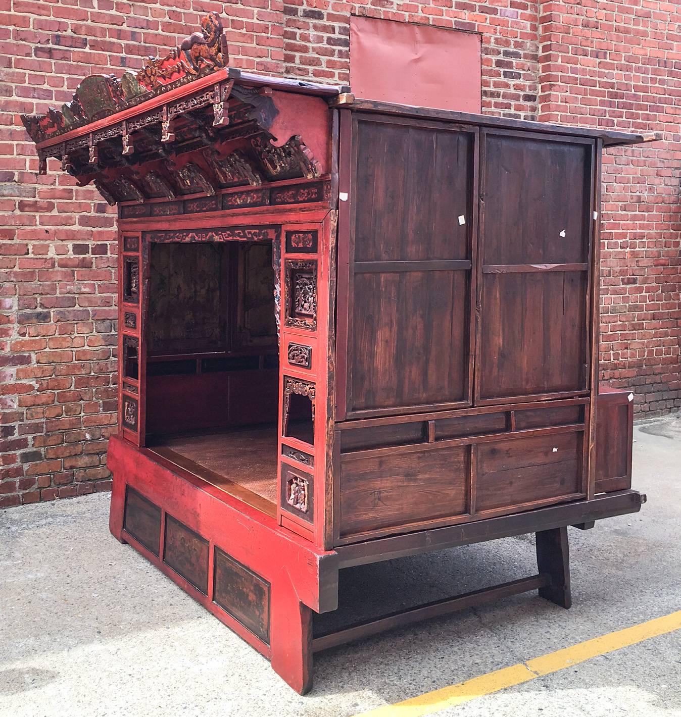 19th Century Ornate Chinese Red Lacquered Opium Canopy Bed For Sale 3