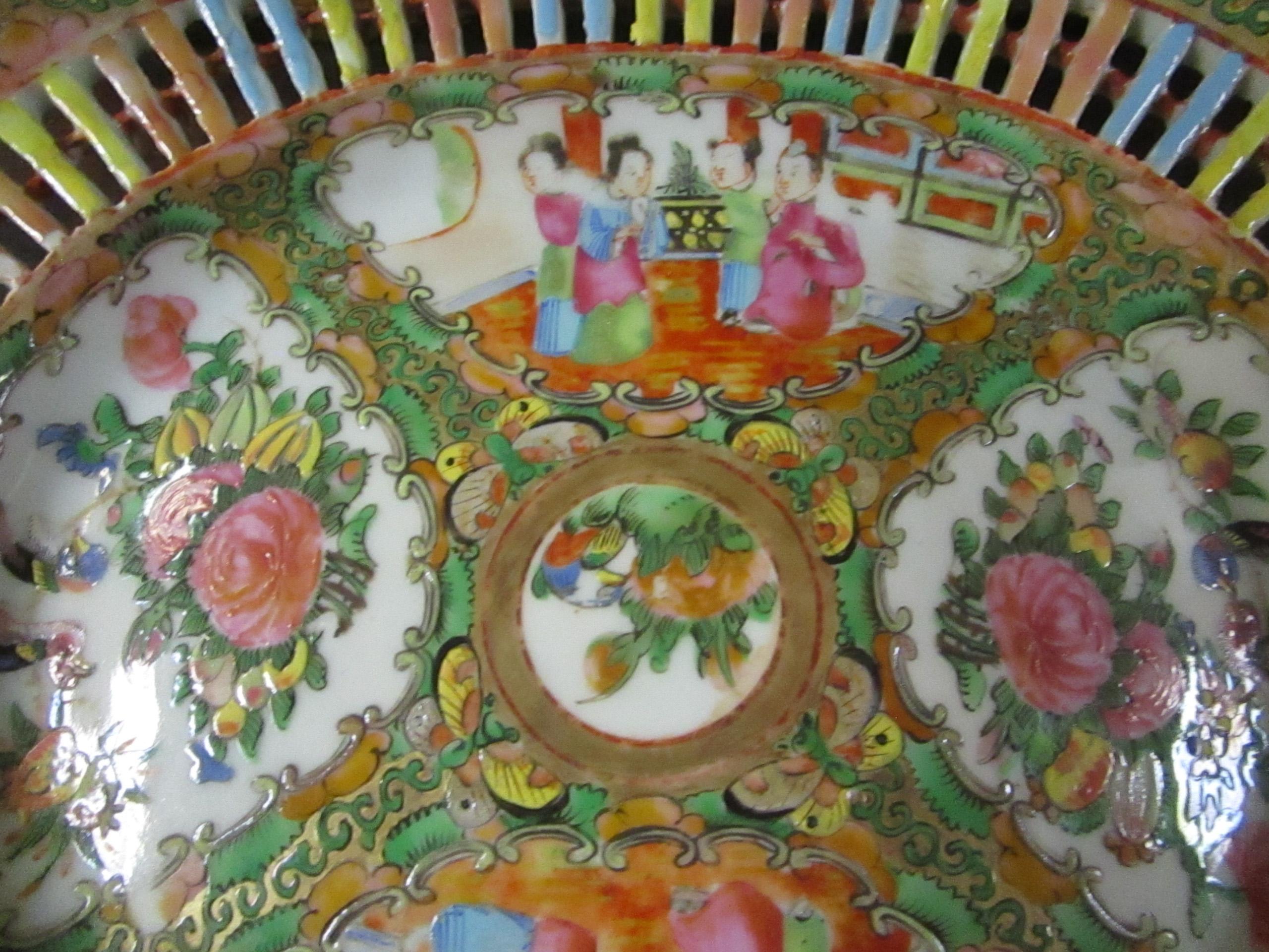 Painted Chinese Rose Medallion Reticulated Porcelain Chestnut Basket with Underplate For Sale