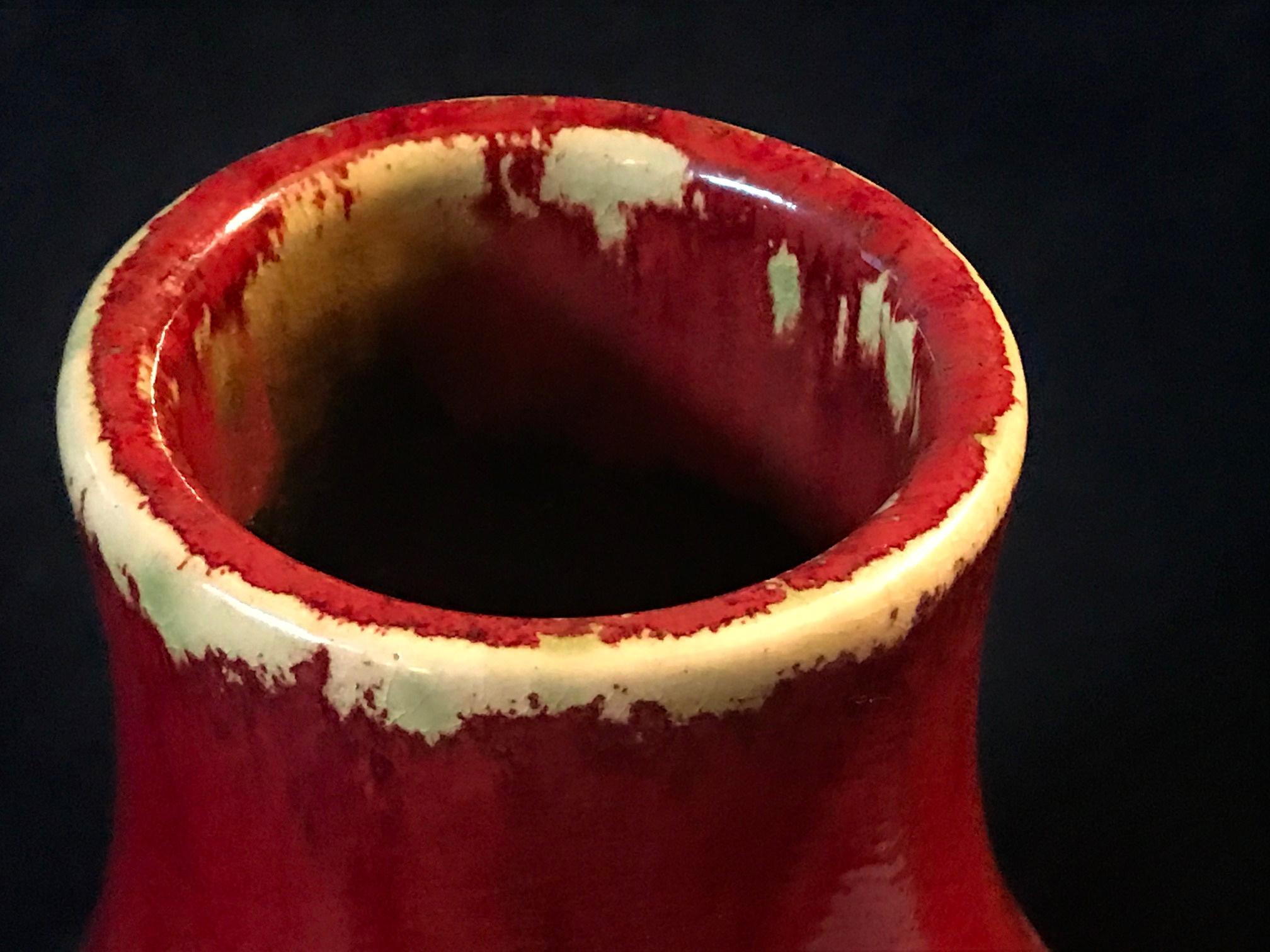 sang de boeuf vase