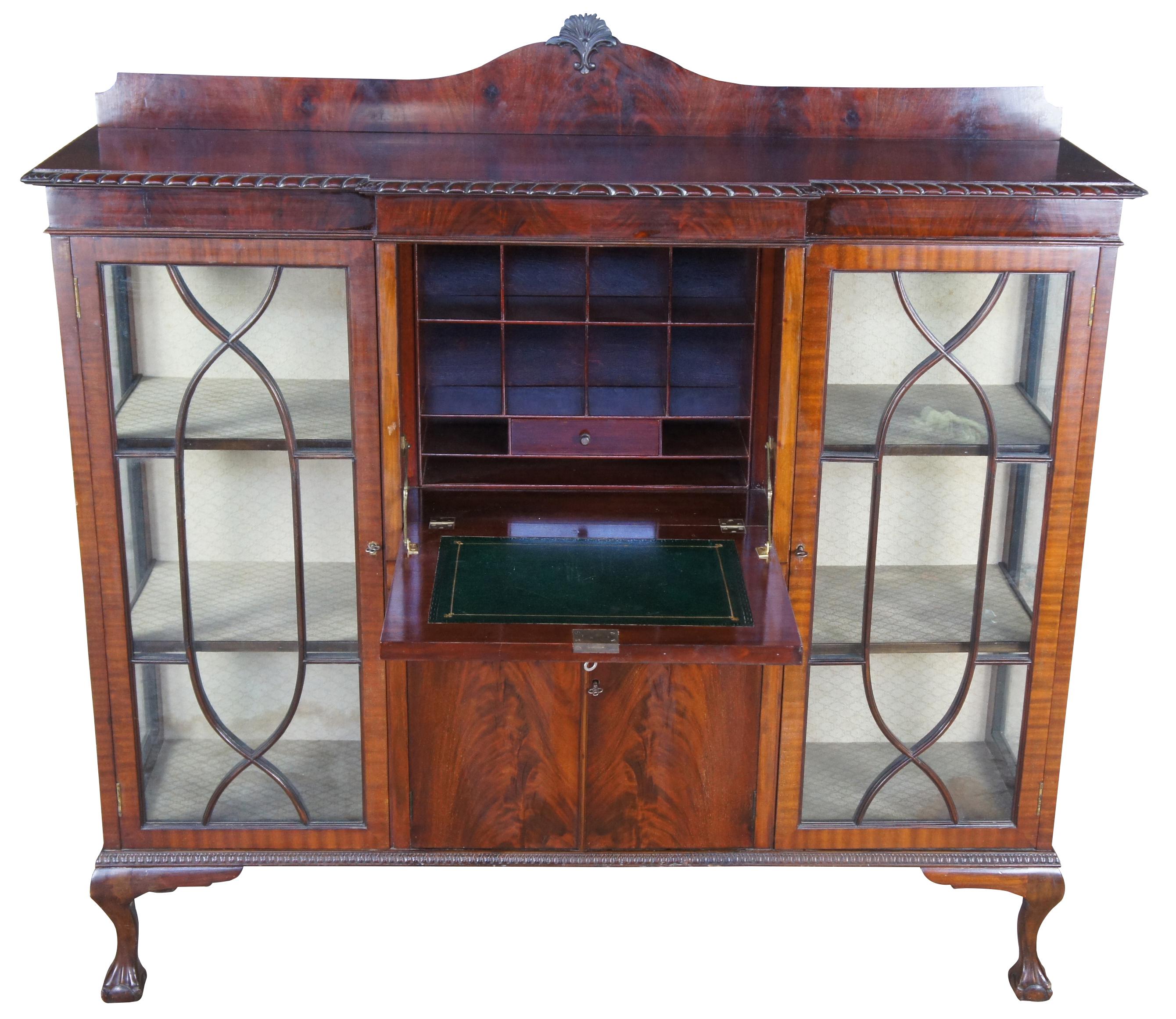 19th C. Chippendale Flame Mahogany Bookcase Side Secretary Desk Curio Cabinet In Good Condition In Dayton, OH