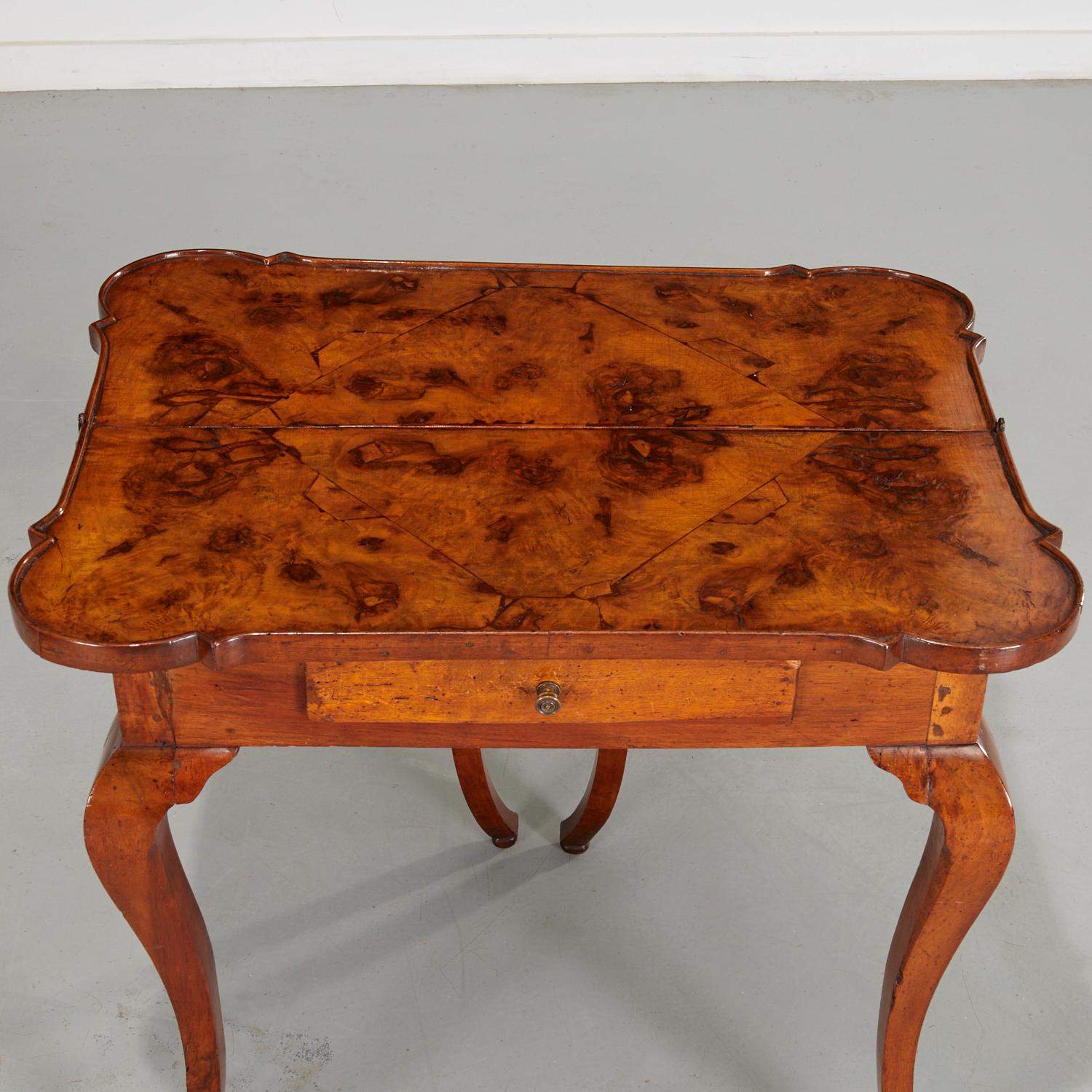 Georgian 19th C. Circassian Walnut Games Table with Bookmatched Burl Wood Top For Sale
