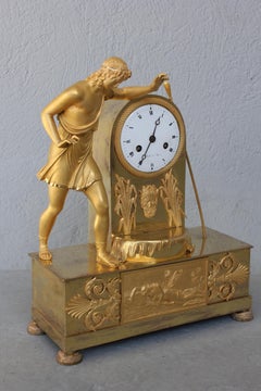 Horloge du 19ème siècle représentant une période de l'Empire romain