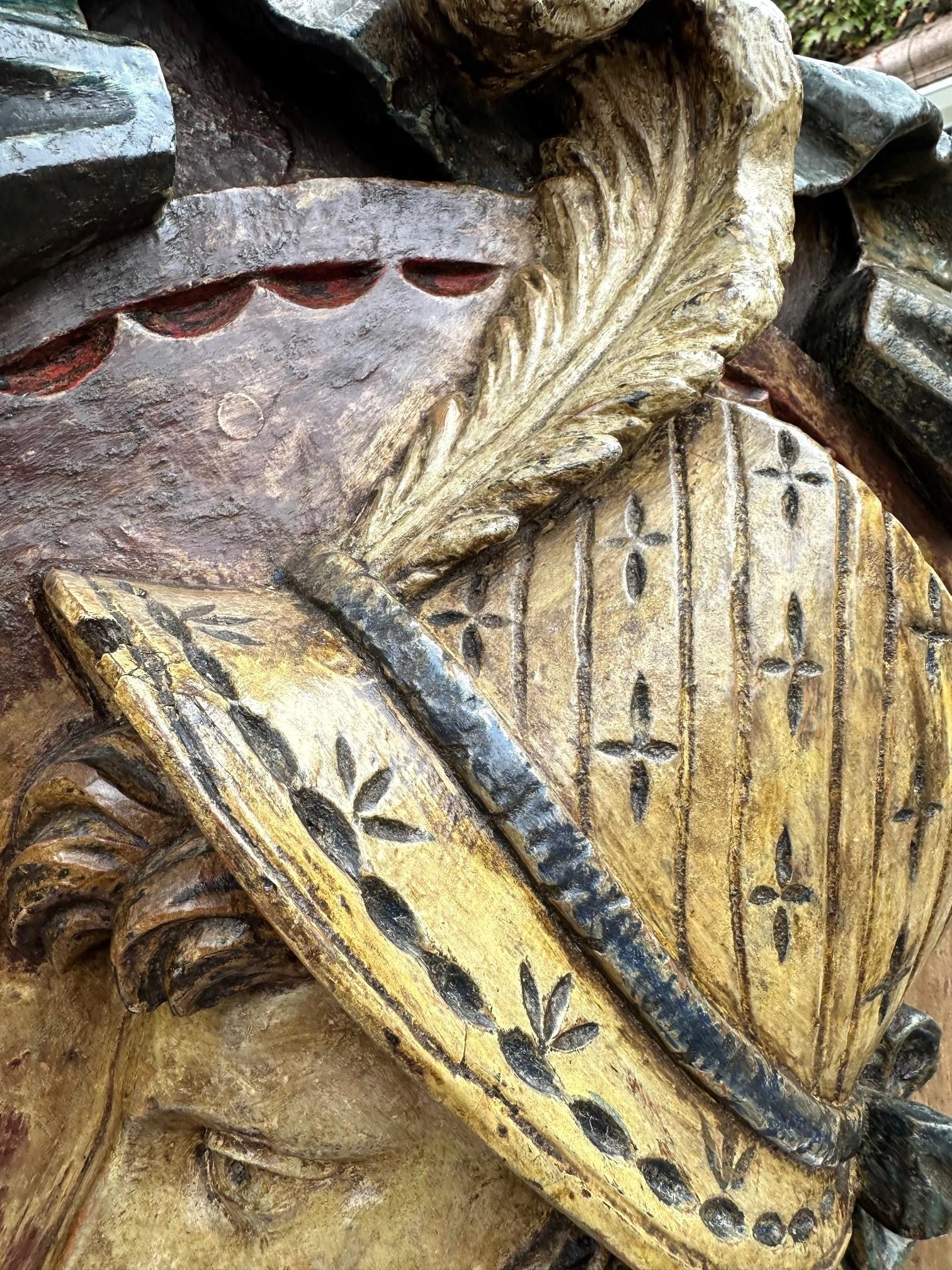 A.I.C. Medaglione a forma di chiatta Marittima Maria Legno Londra Placca d'Arte Antiques in vendita 7