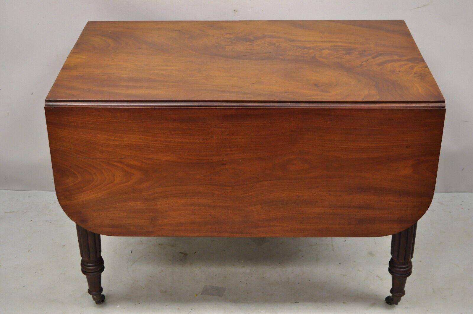 19th C Crotch Mahogany Federal Drop Leaf Breakfast Dining Table with Drawer For Sale 6