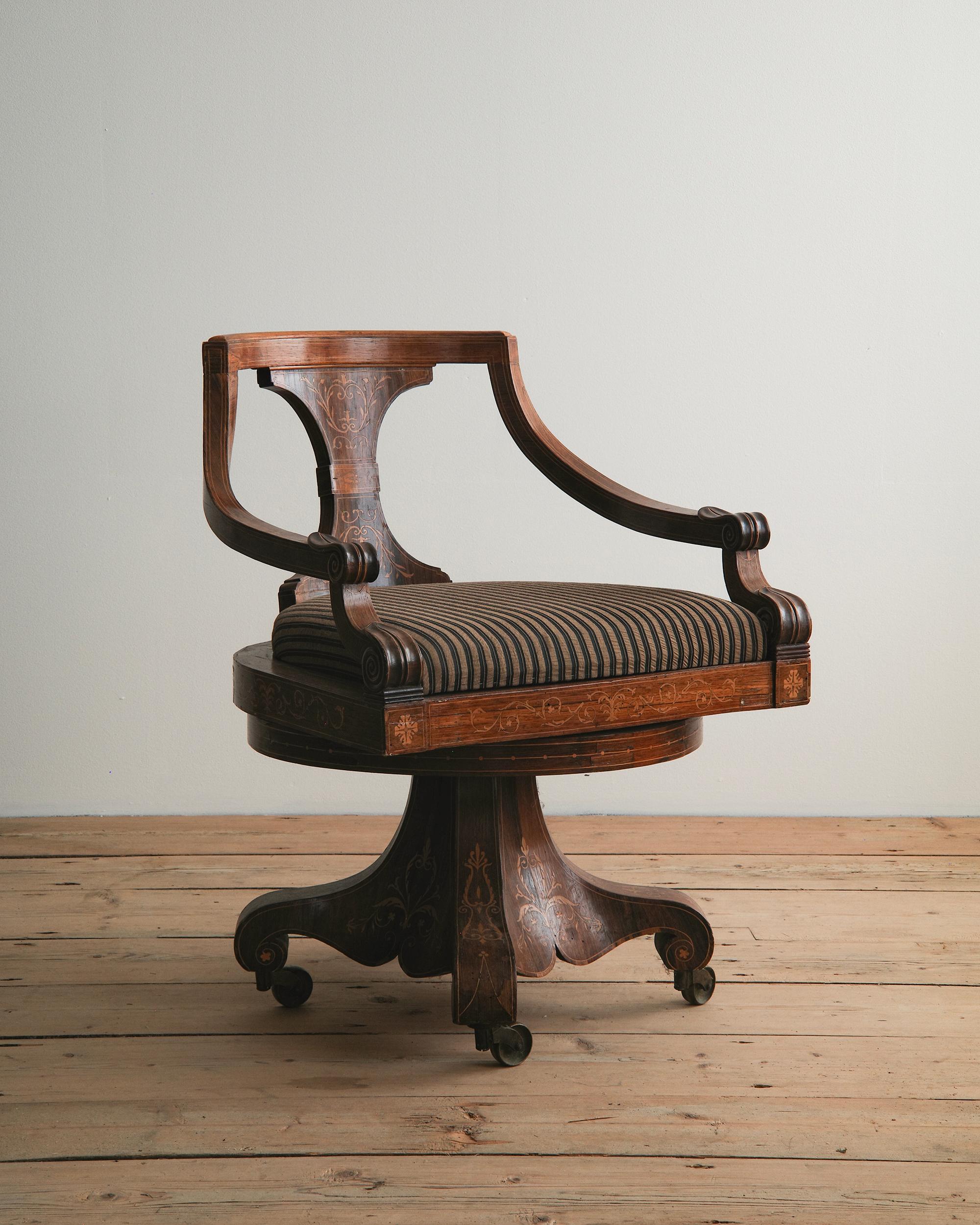 19. Jh., Dänischer Schreibtisch-Drehstuhl (Messing) im Angebot