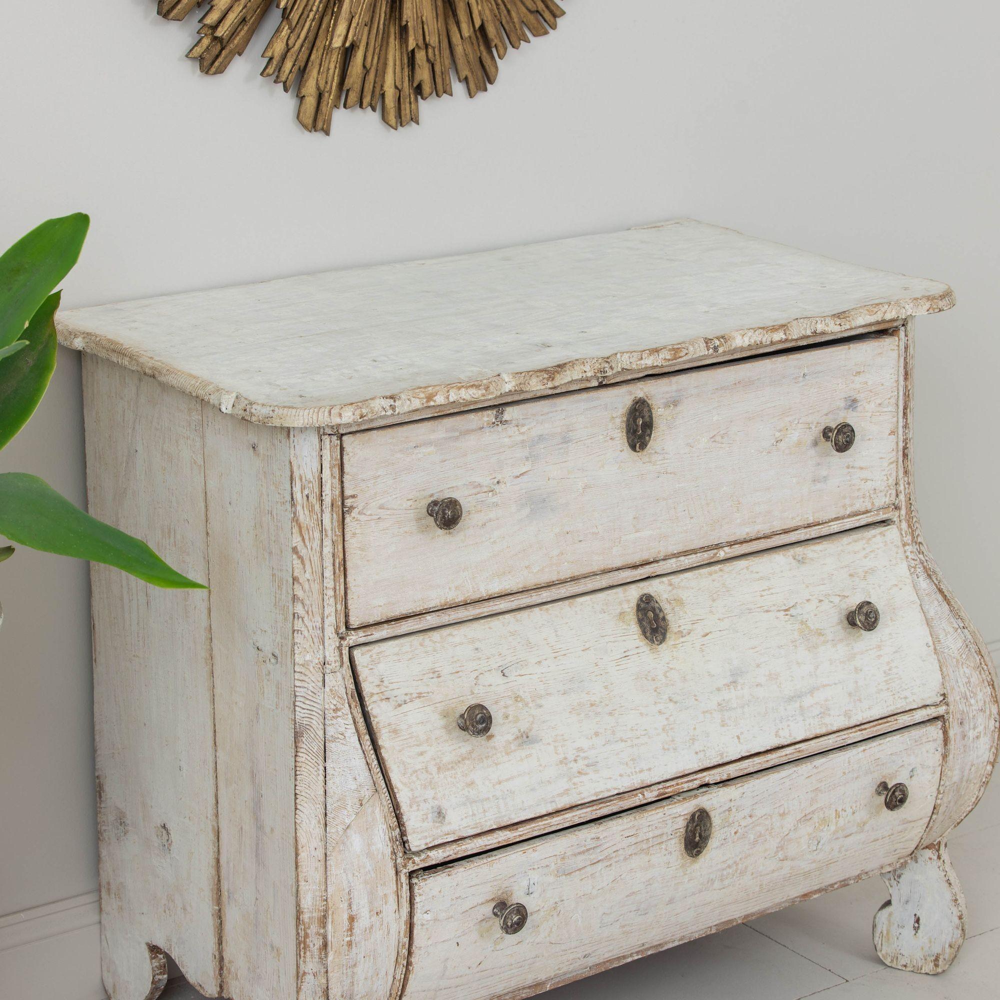 19th c. Dutch Painted Commode For Sale 3
